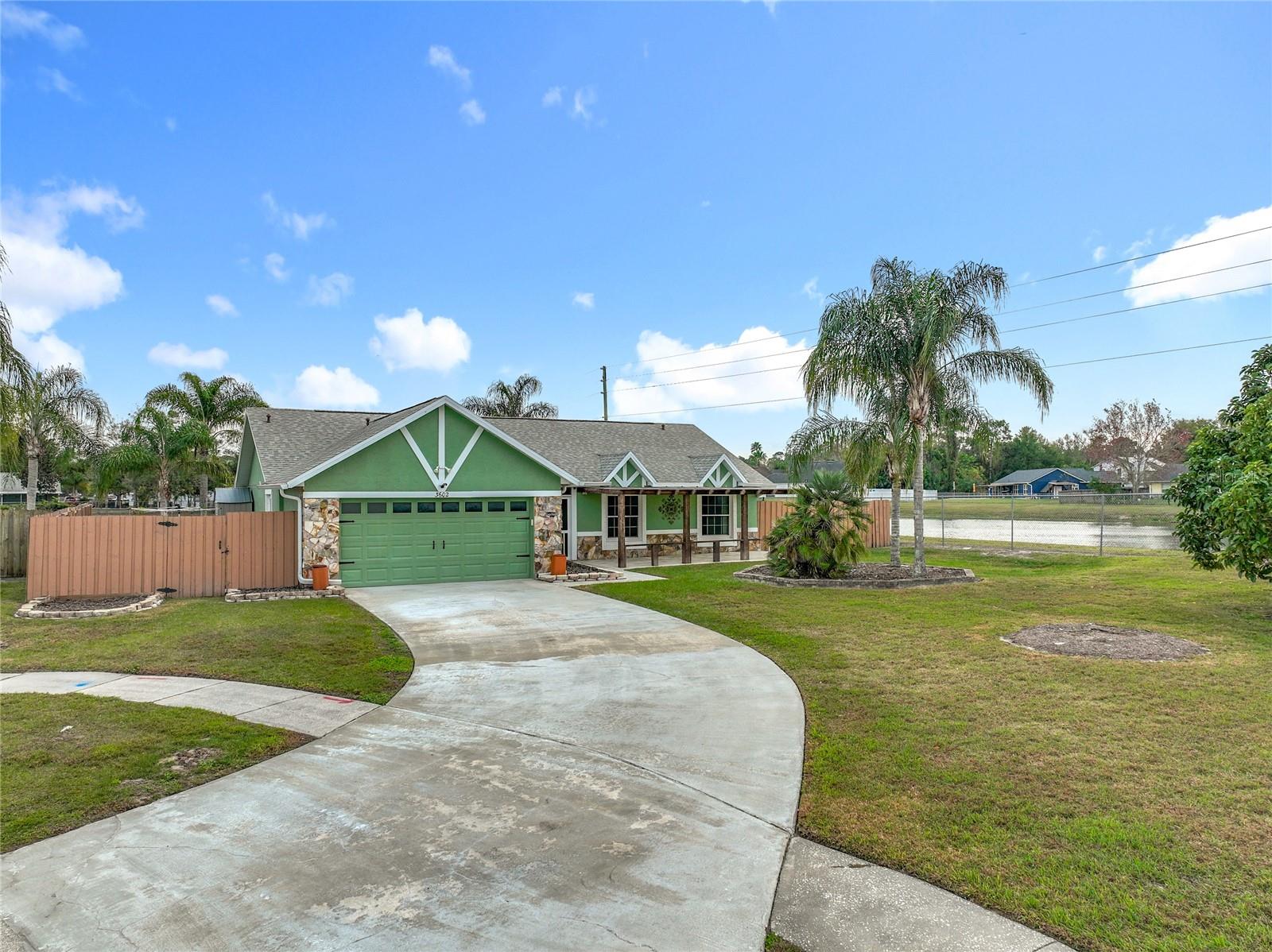 HUNTERS TRACE - Residential