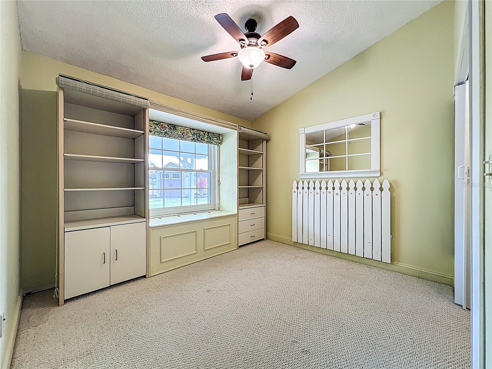 HUNTERS TRACE - Residential