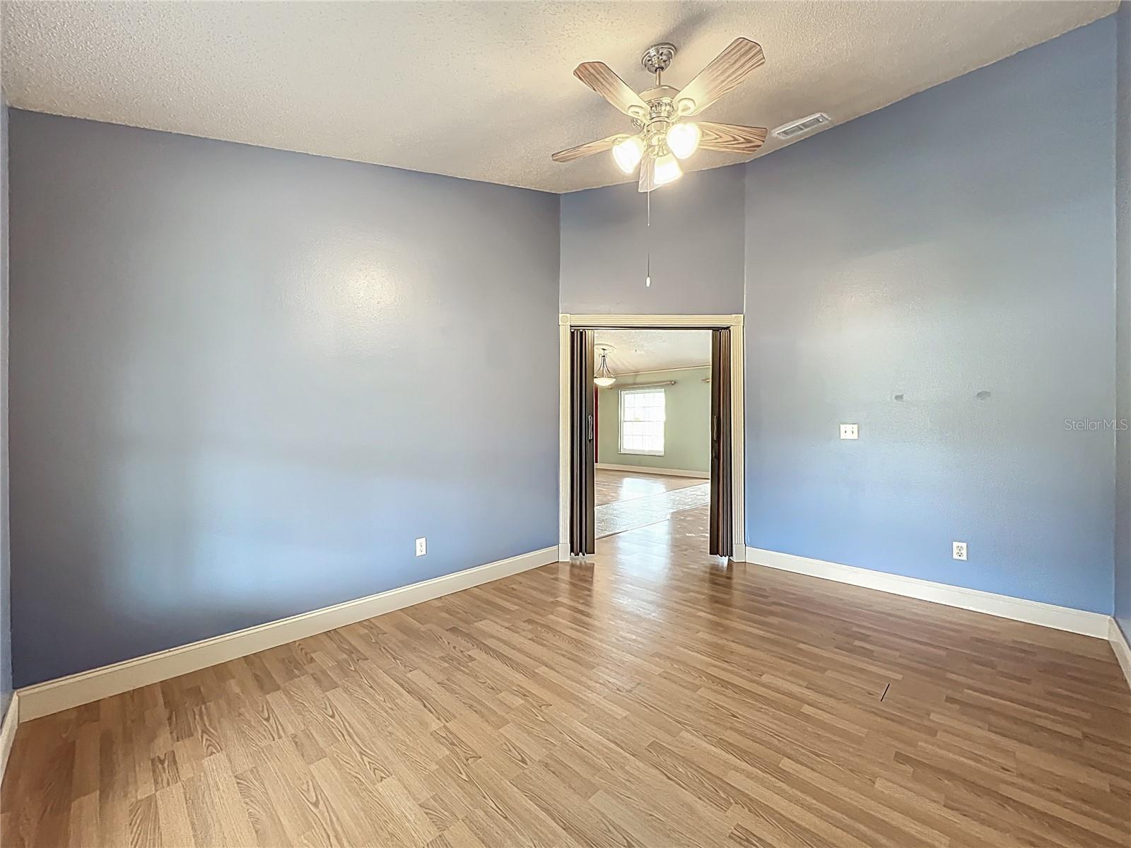 HUNTERS TRACE - Residential