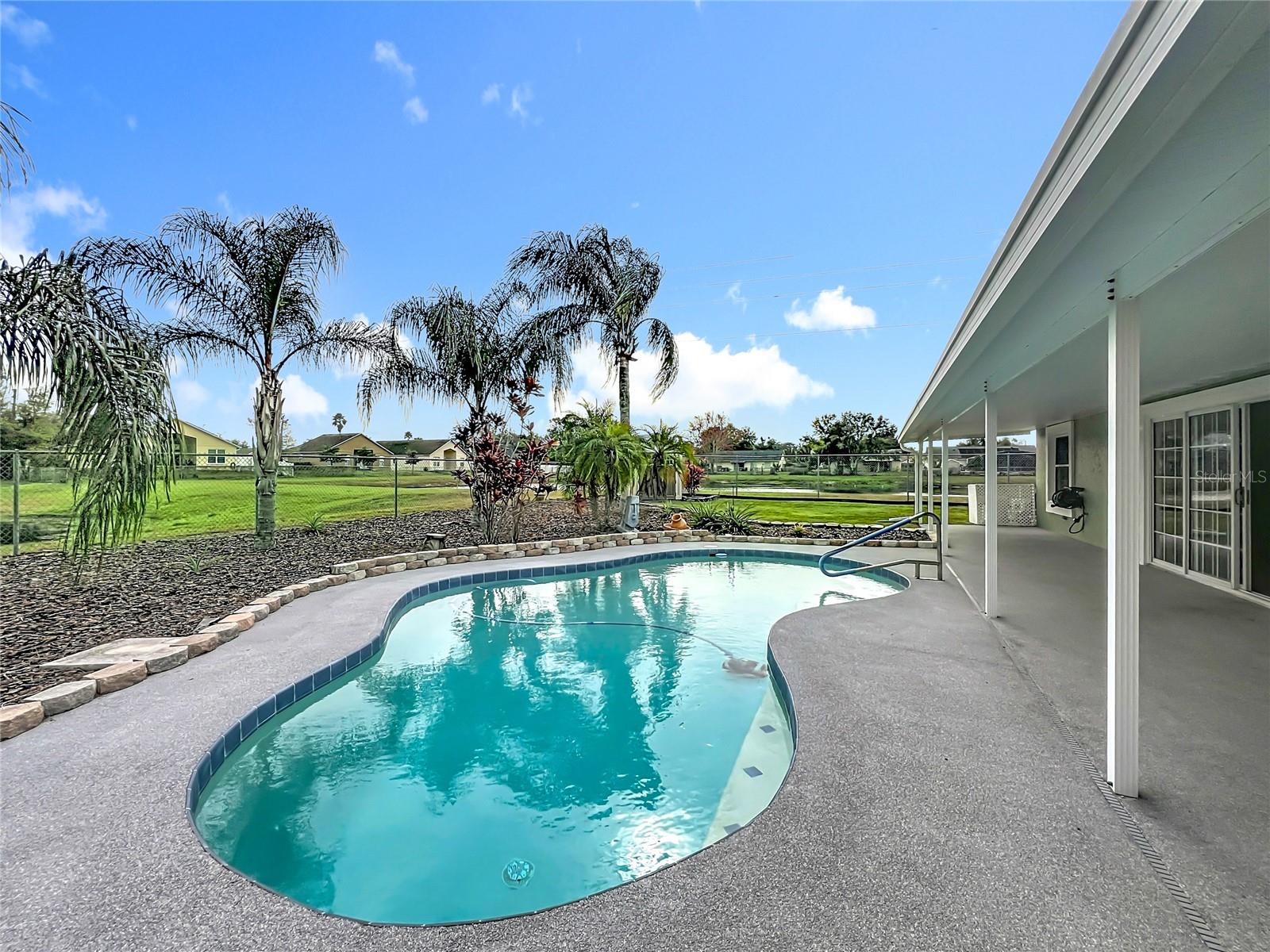 HUNTERS TRACE - Residential