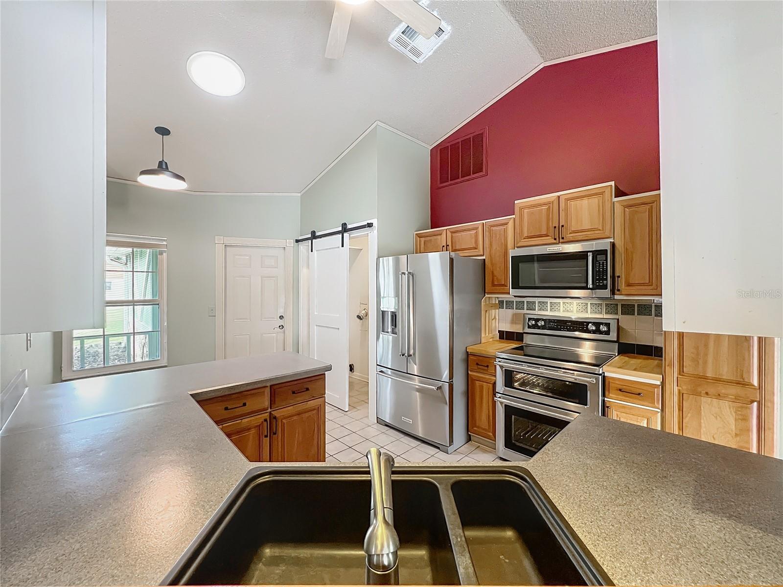 HUNTERS TRACE - Residential