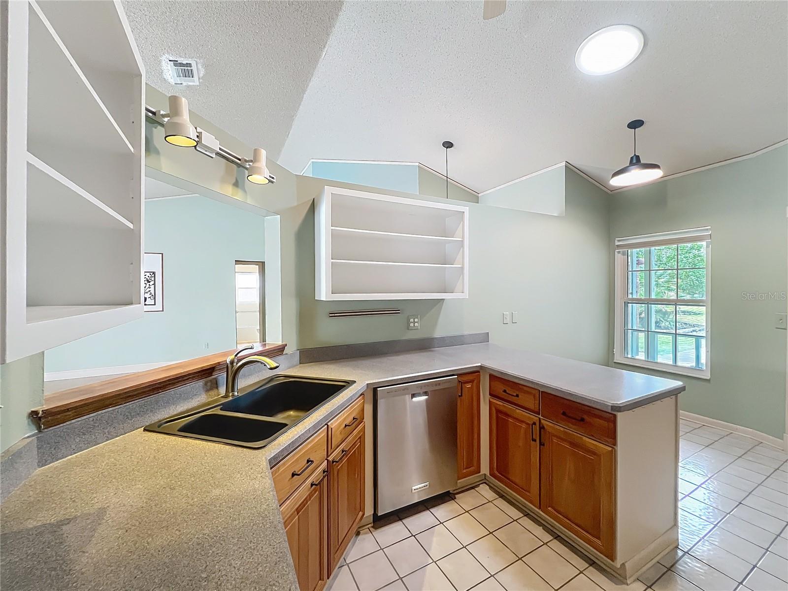 HUNTERS TRACE - Residential