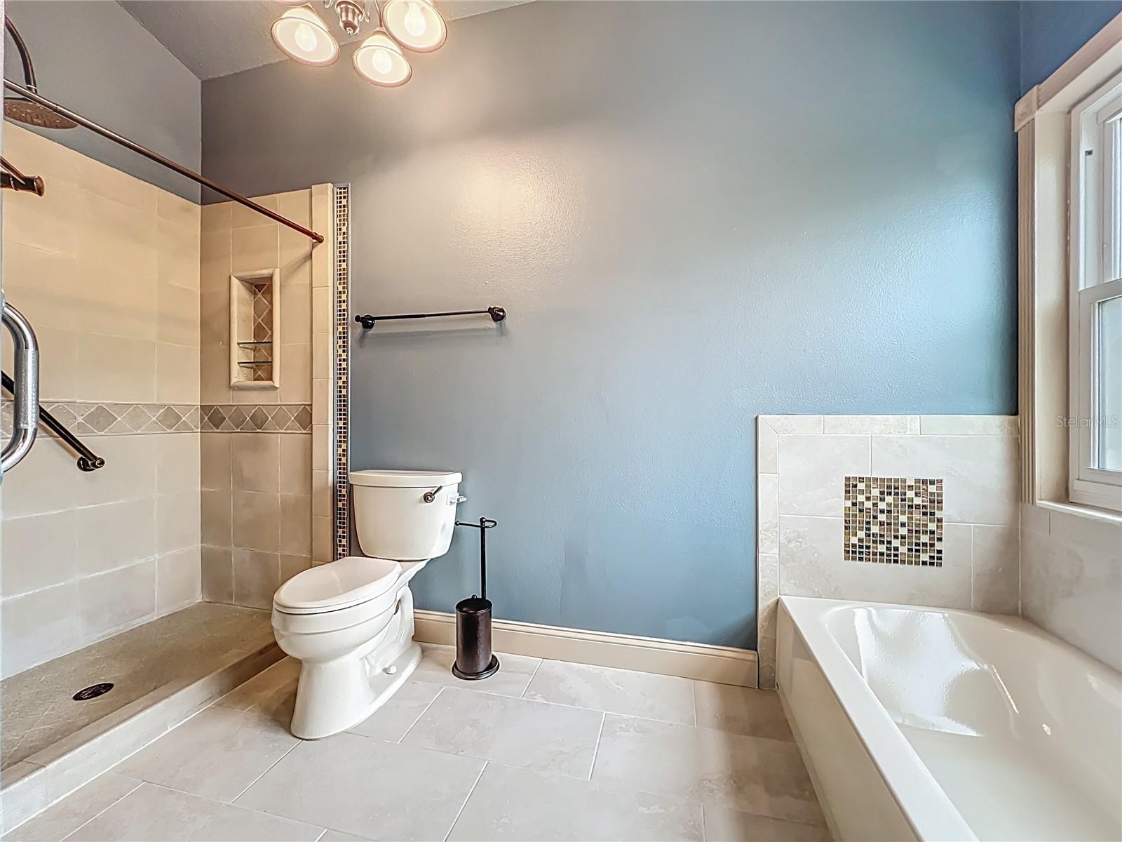 HUNTERS TRACE - Residential