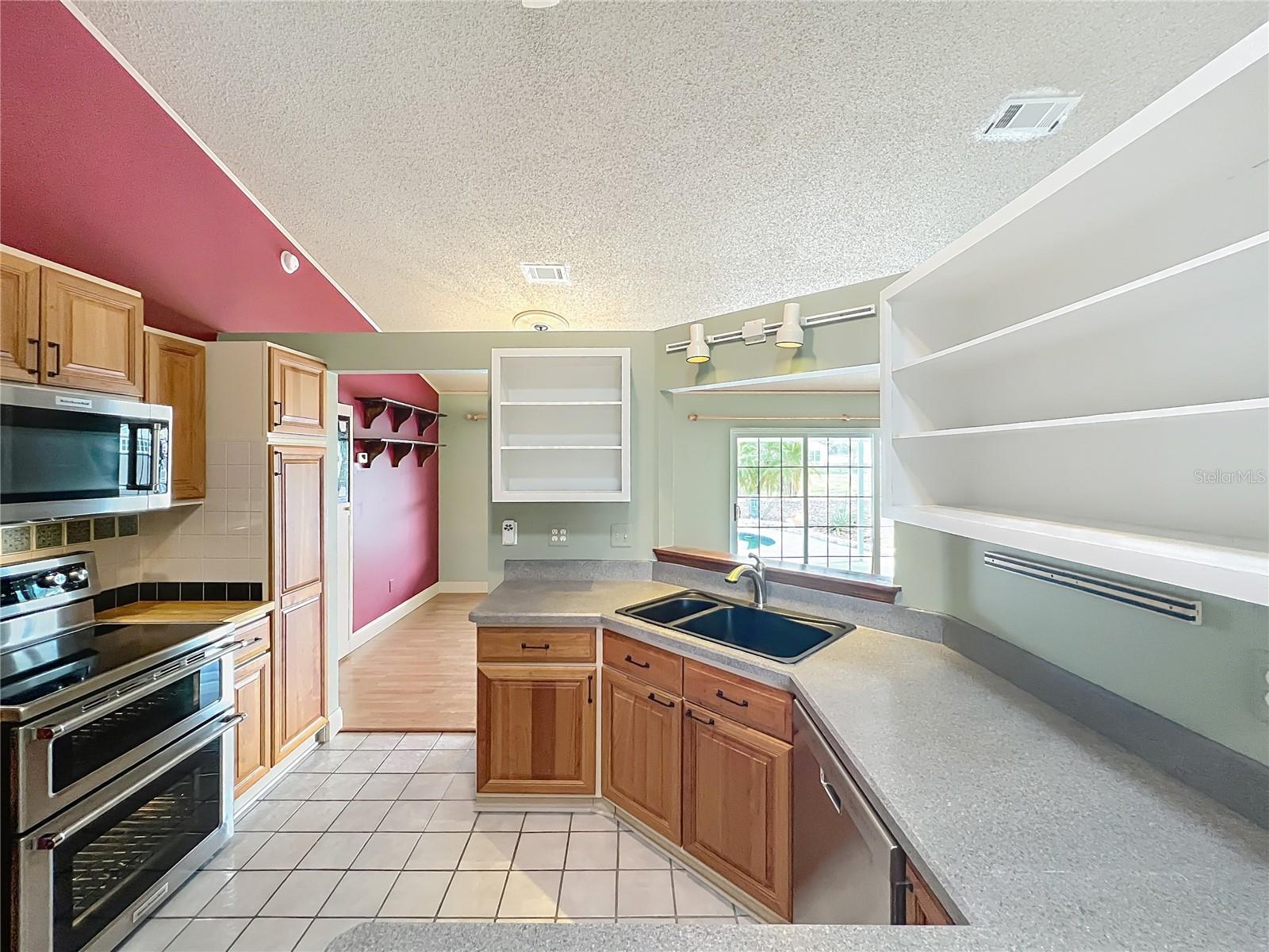 HUNTERS TRACE - Residential