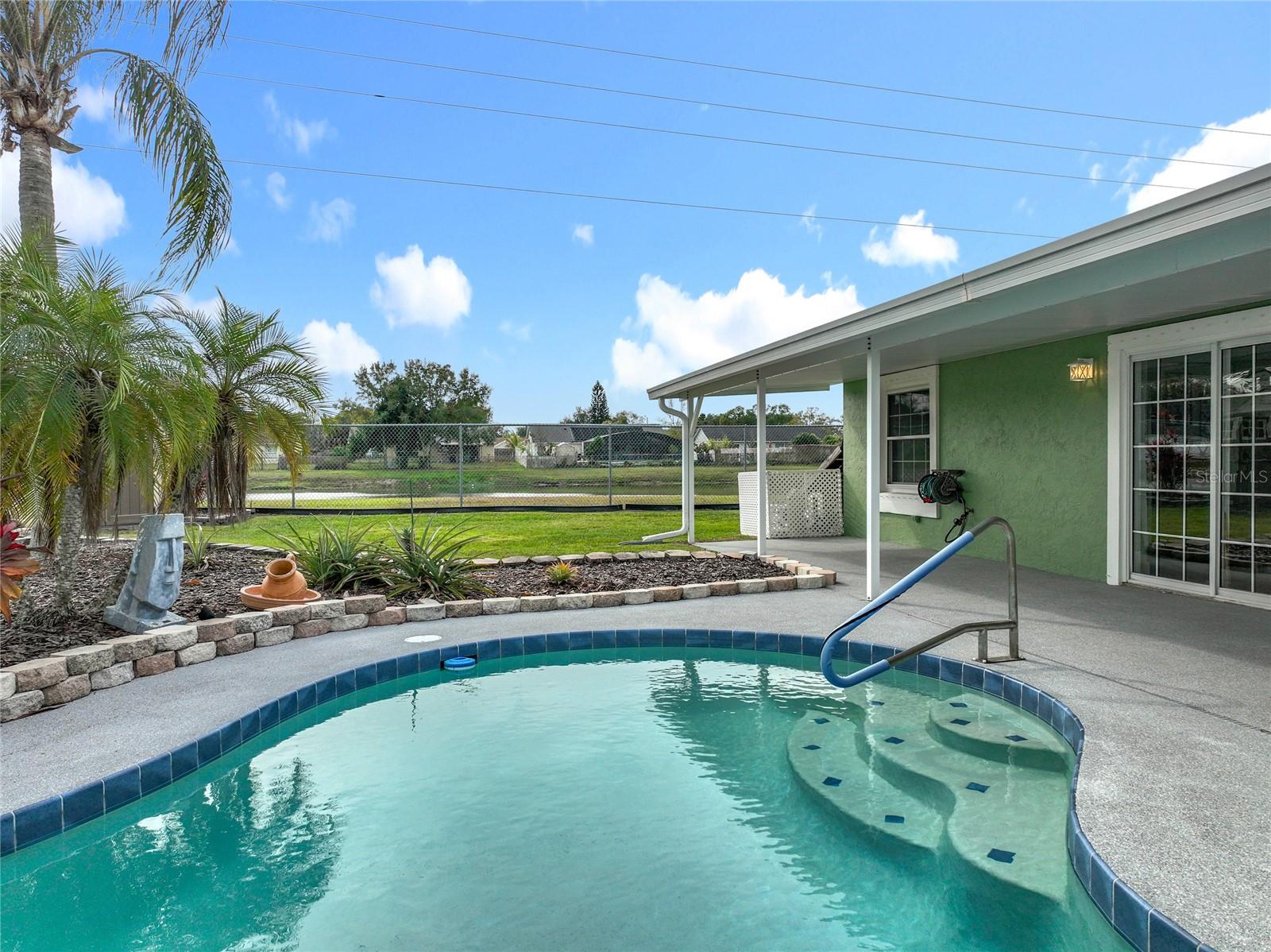 HUNTERS TRACE - Residential