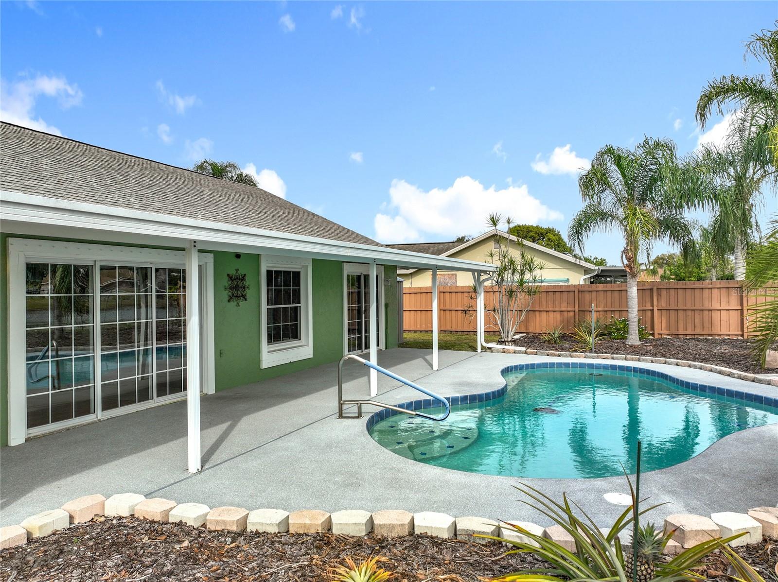 HUNTERS TRACE - Residential