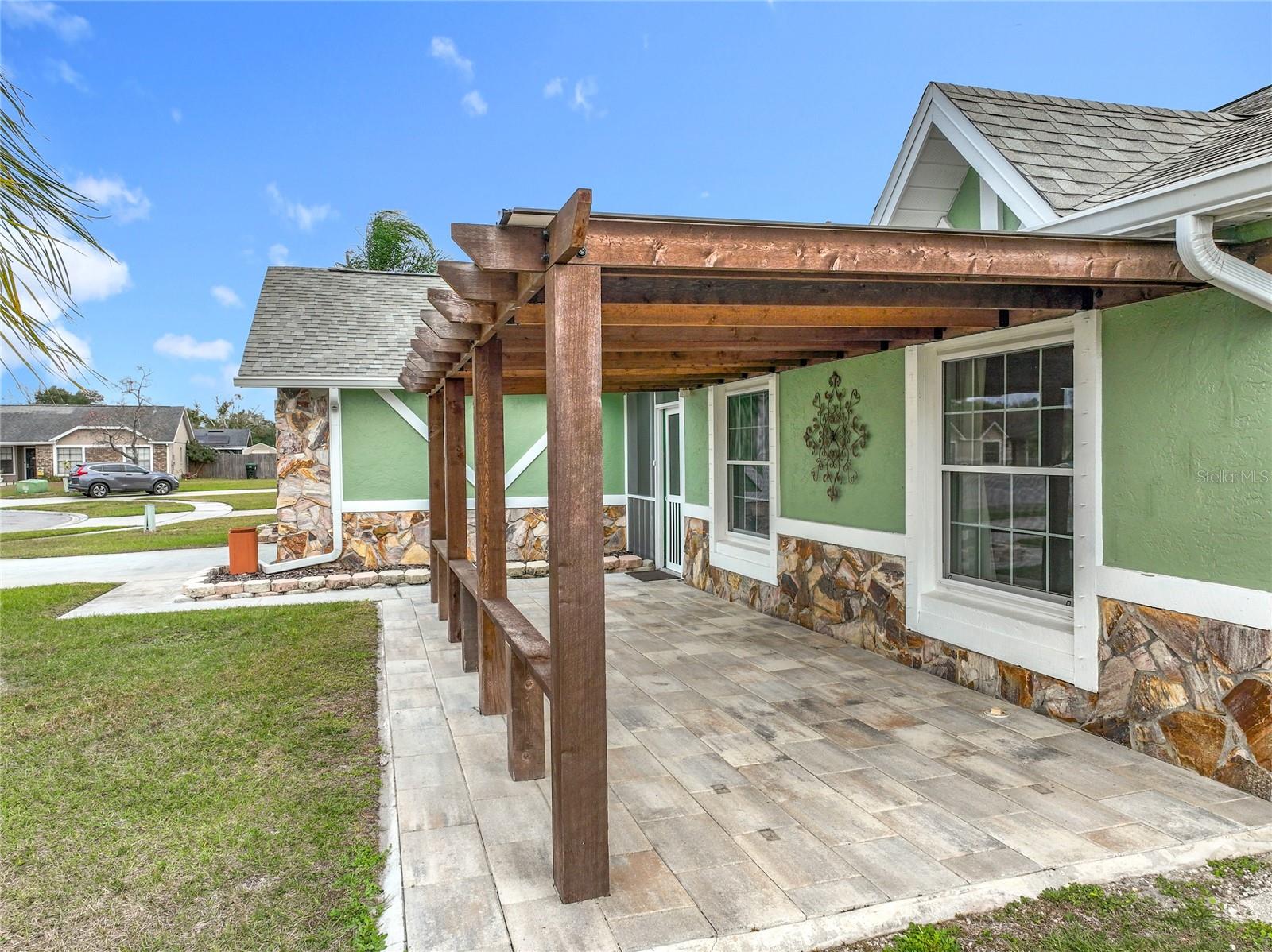 HUNTERS TRACE - Residential