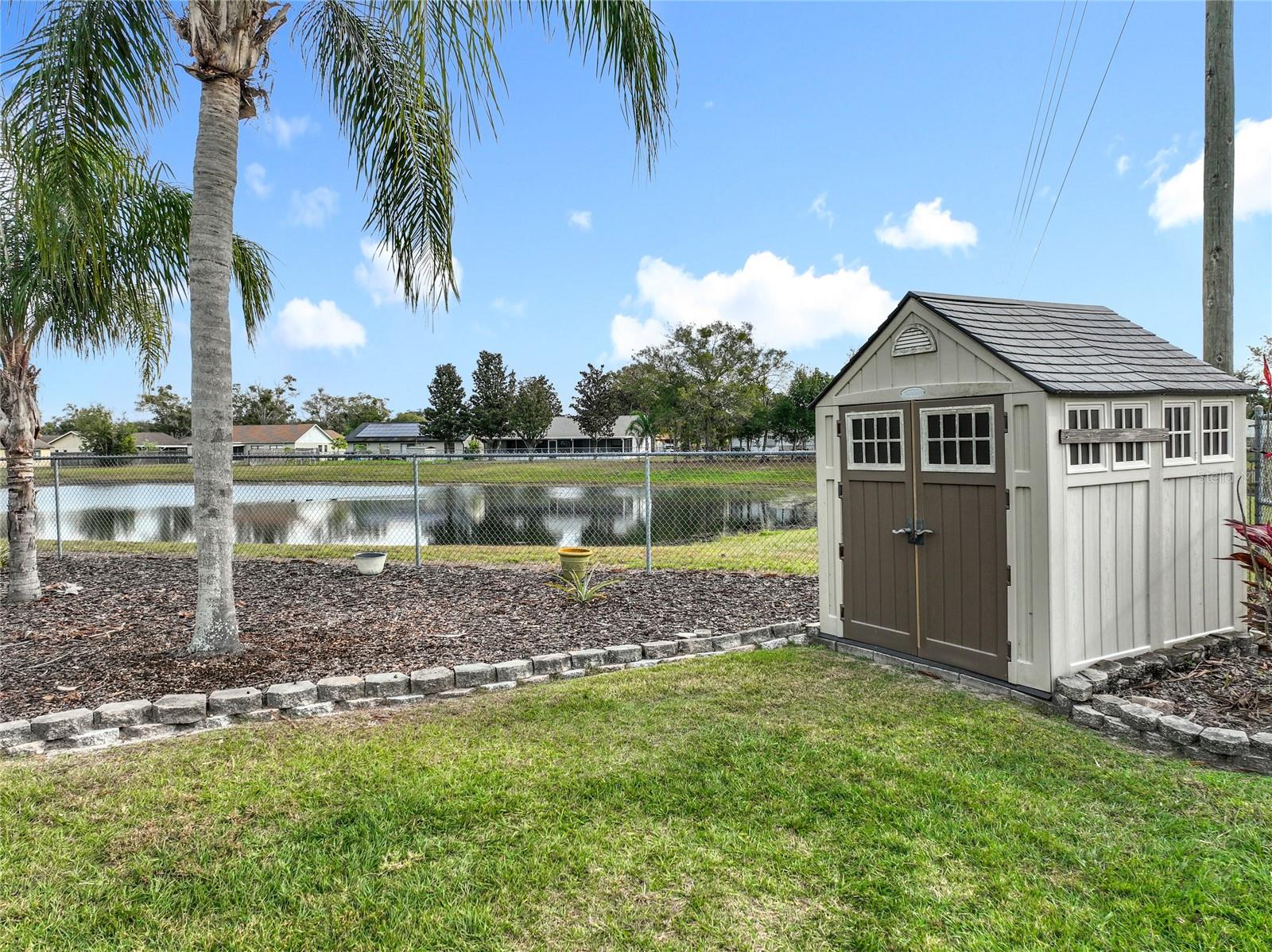 HUNTERS TRACE - Residential