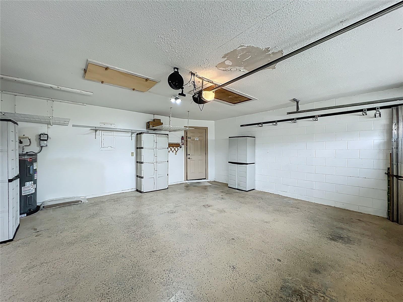 HUNTERS TRACE - Residential