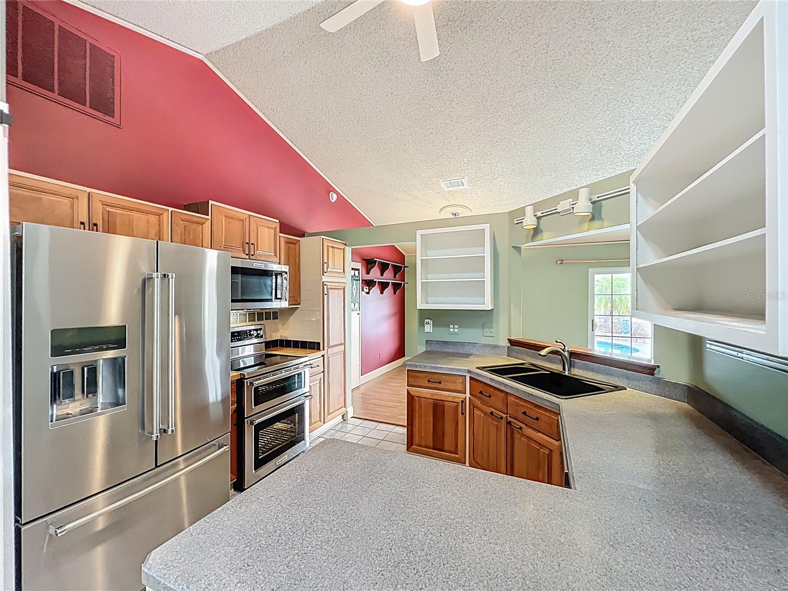 HUNTERS TRACE - Residential