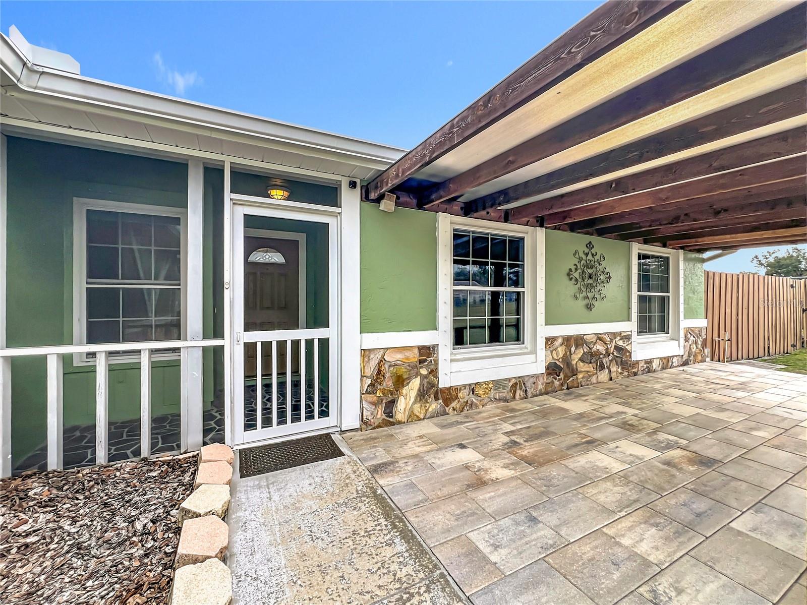 HUNTERS TRACE - Residential