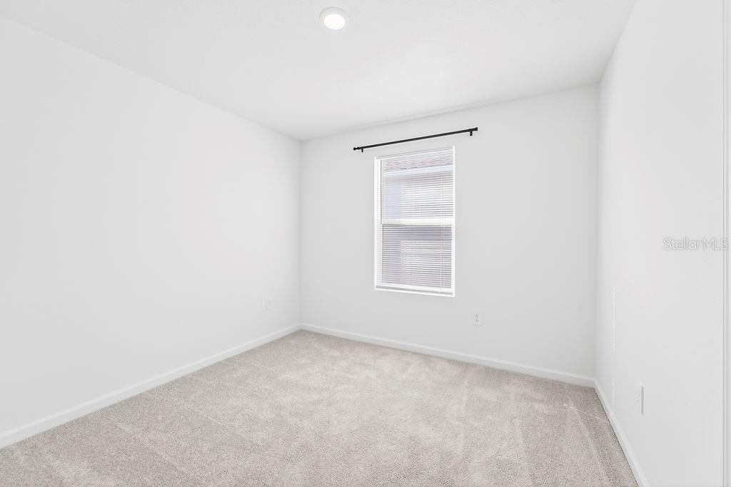 RANCHES/LK MCLEOD III - Residential Lease