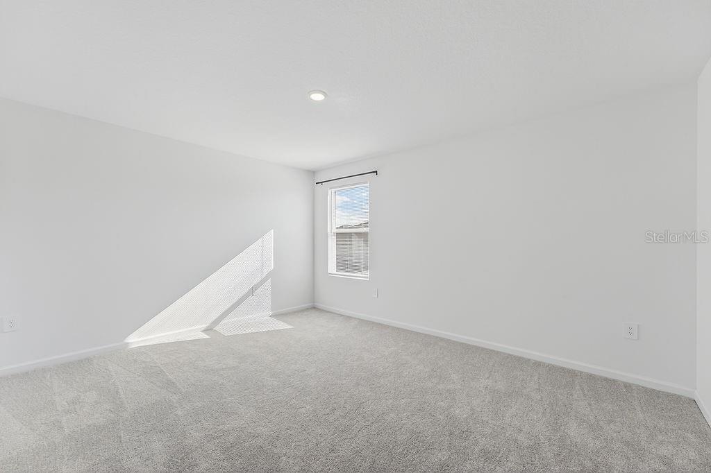 RANCHES/LK MCLEOD III - Residential Lease