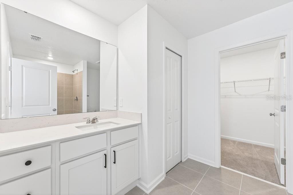 RANCHES/LK MCLEOD III - Residential Lease