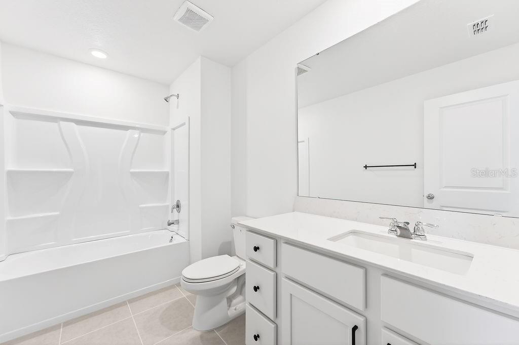 RANCHES/LK MCLEOD III - Residential Lease