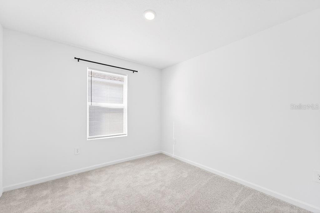 RANCHES/LK MCLEOD III - Residential Lease