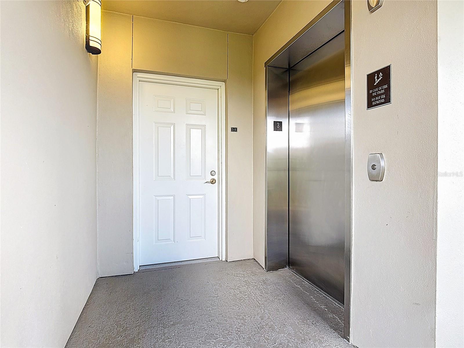 ARTISAN CLUB CONDO PH 2 - Residential