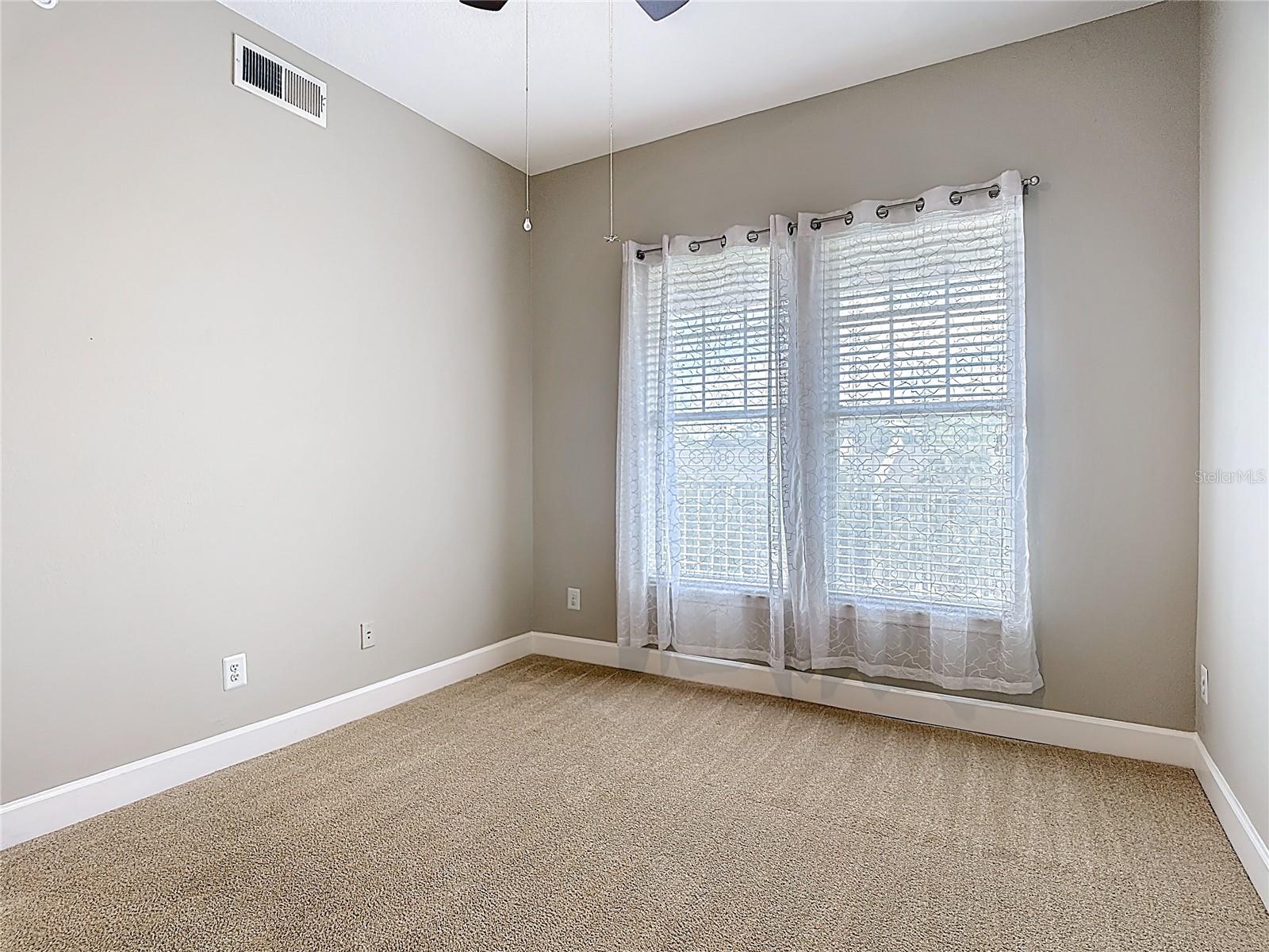 ARTISAN CLUB CONDO PH 2 - Residential