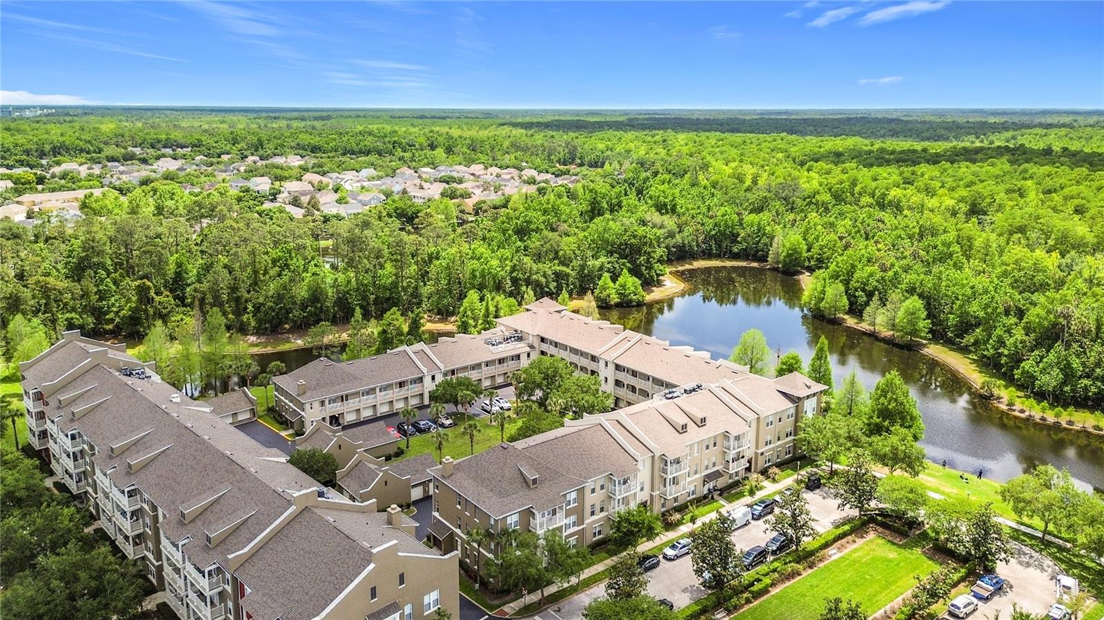 ARTISAN CLUB CONDO PH 2 - Residential