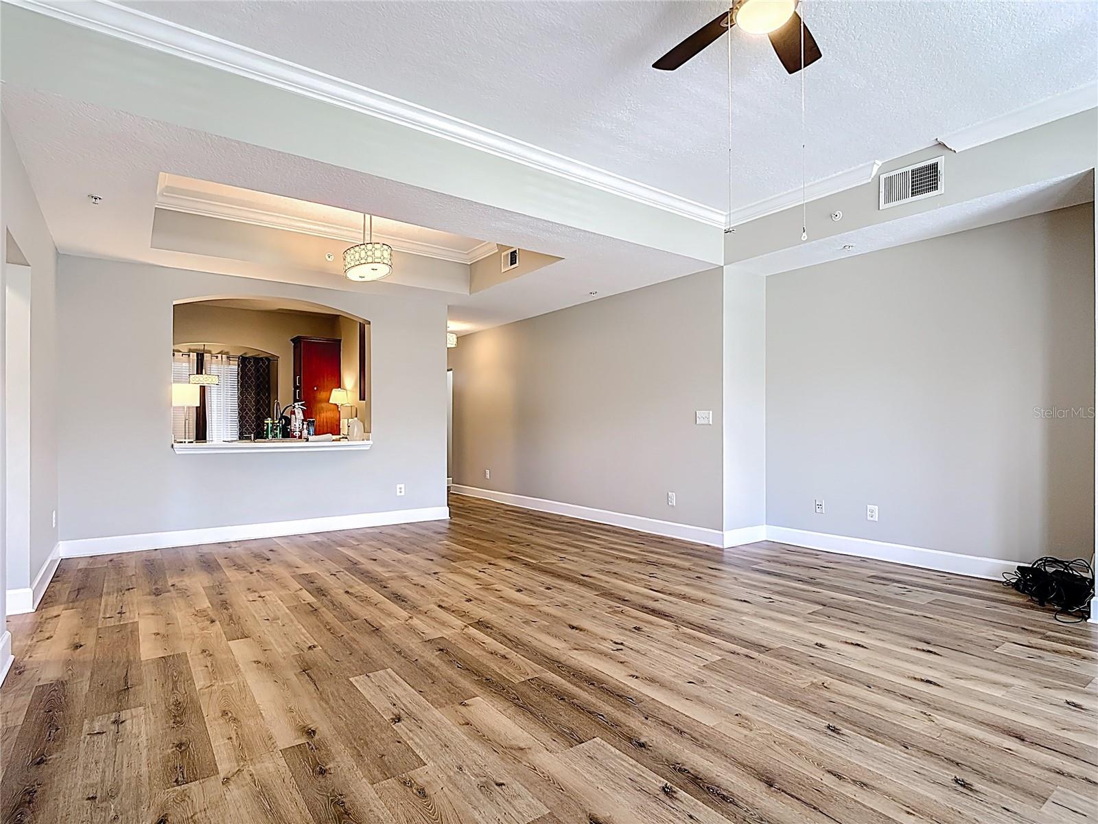 ARTISAN CLUB CONDO PH 2 - Residential