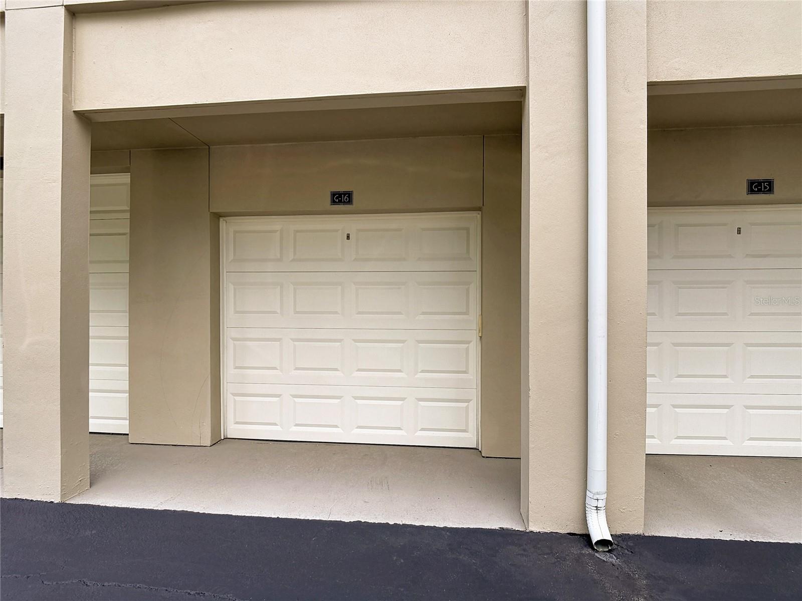 ARTISAN CLUB CONDO PH 2 - Residential