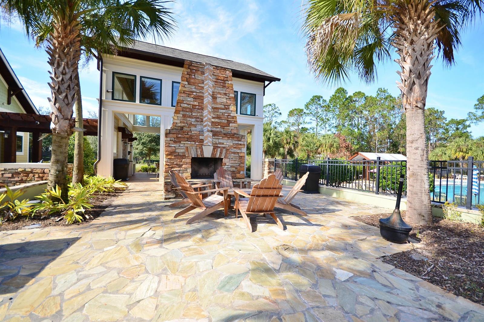 ARTISAN CLUB CONDO PH 2 - Residential