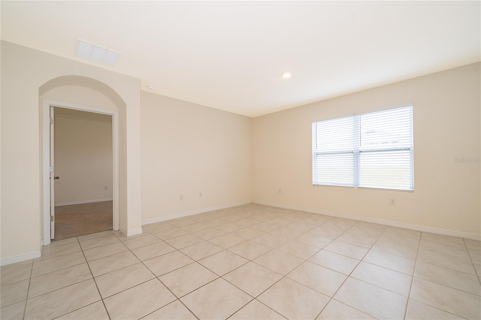 BRIDLE PATH - Residential