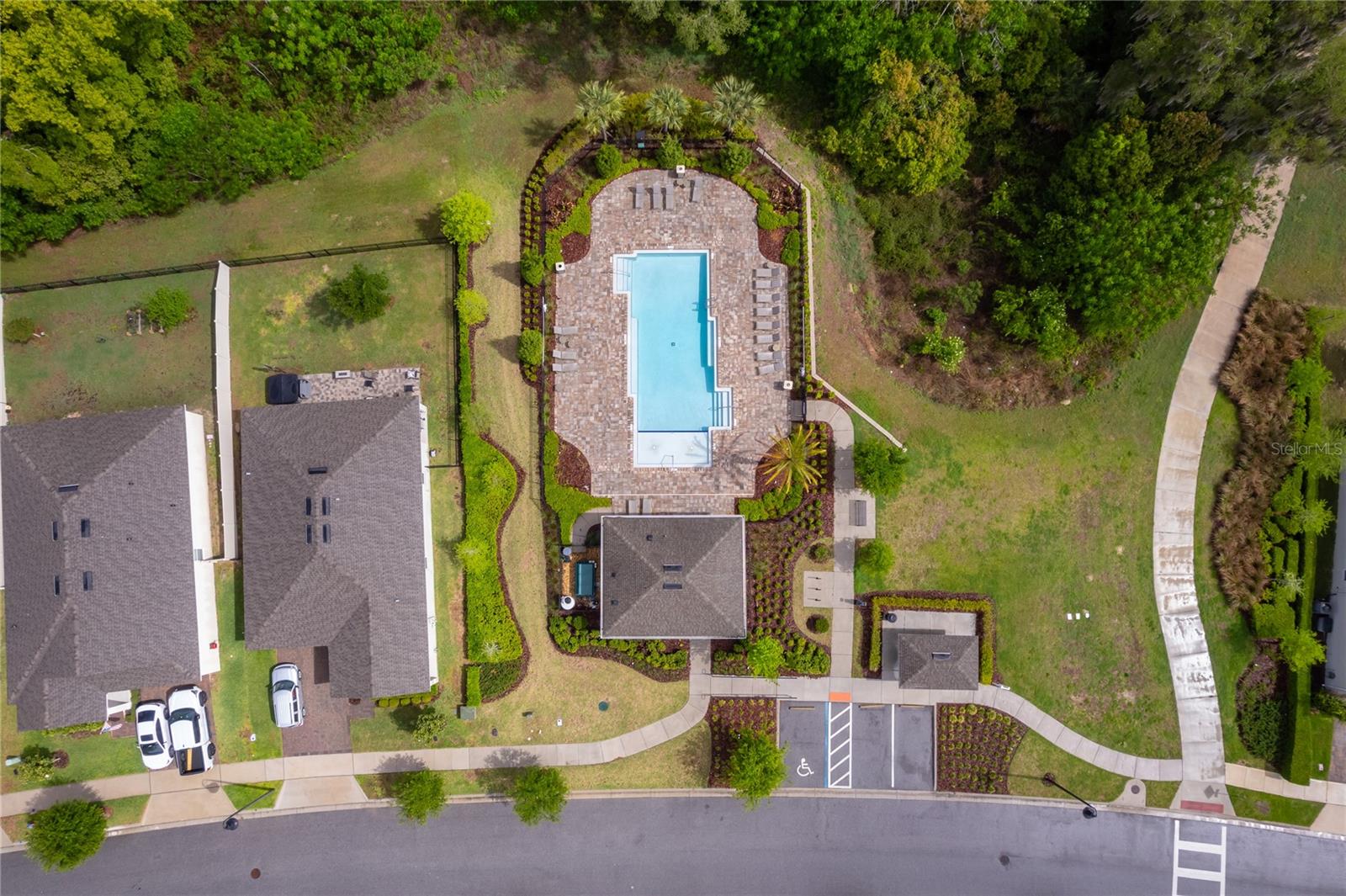 BRIDLE PATH - Residential