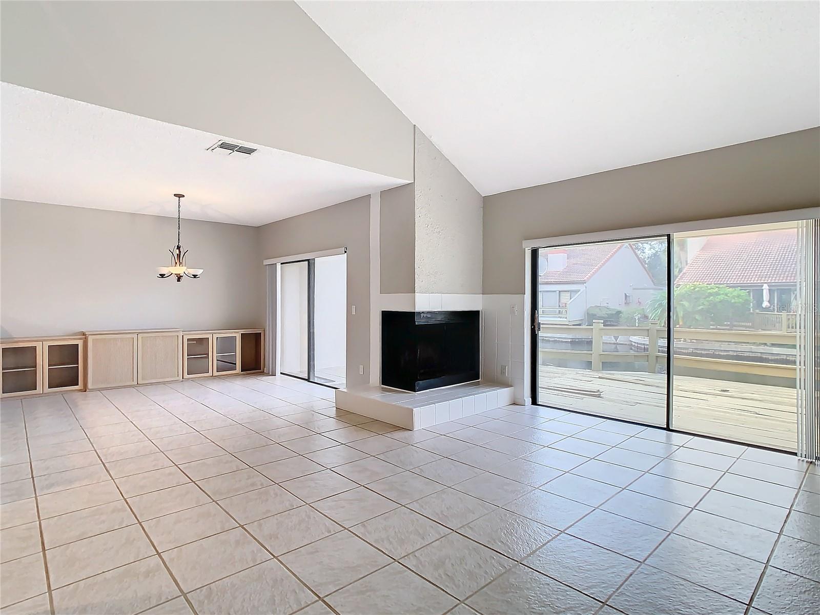 3076 BRAELOCH CIRCLE E 5