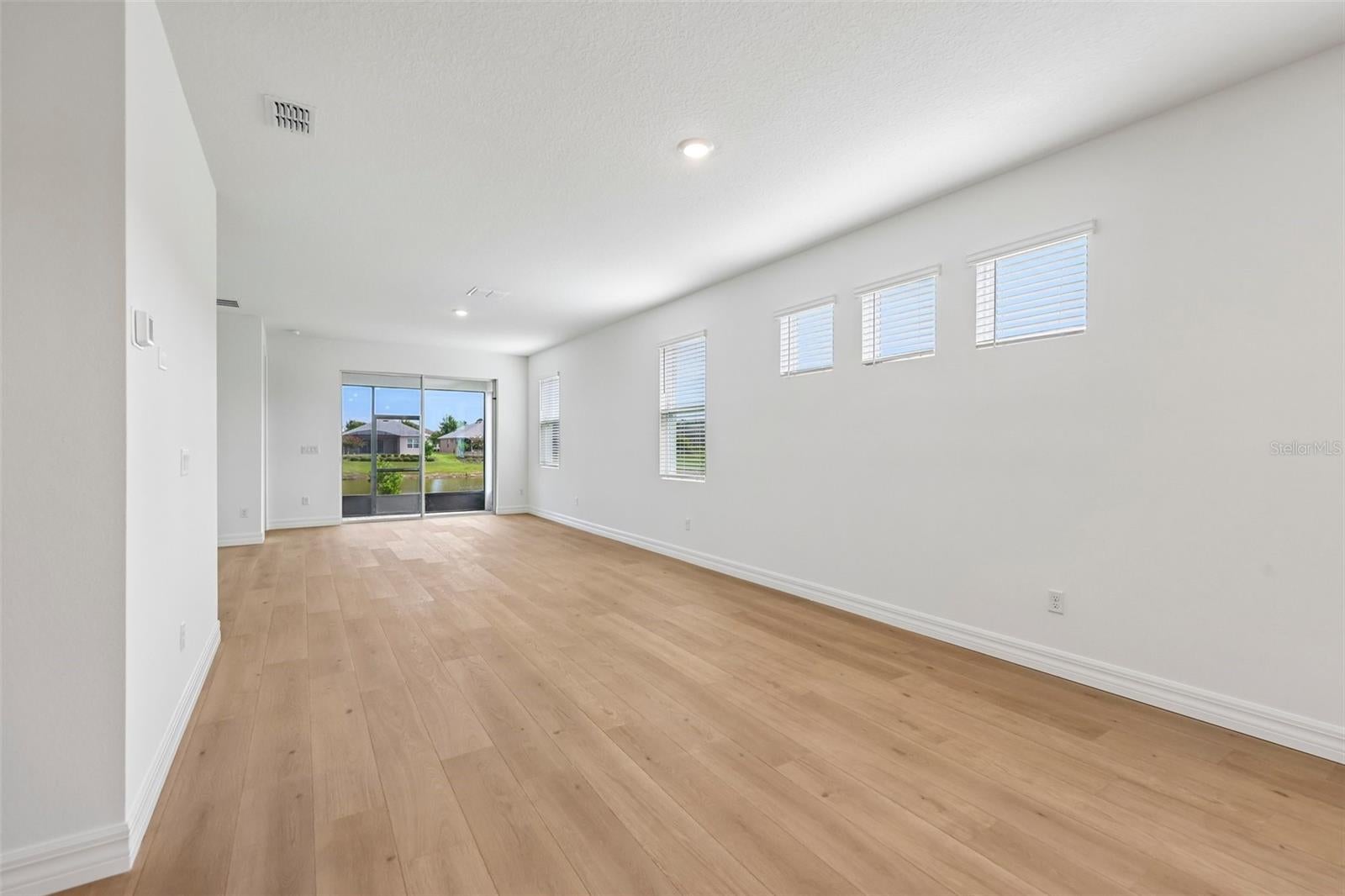 8595 BRIDGEPORT BAY CIRCLE