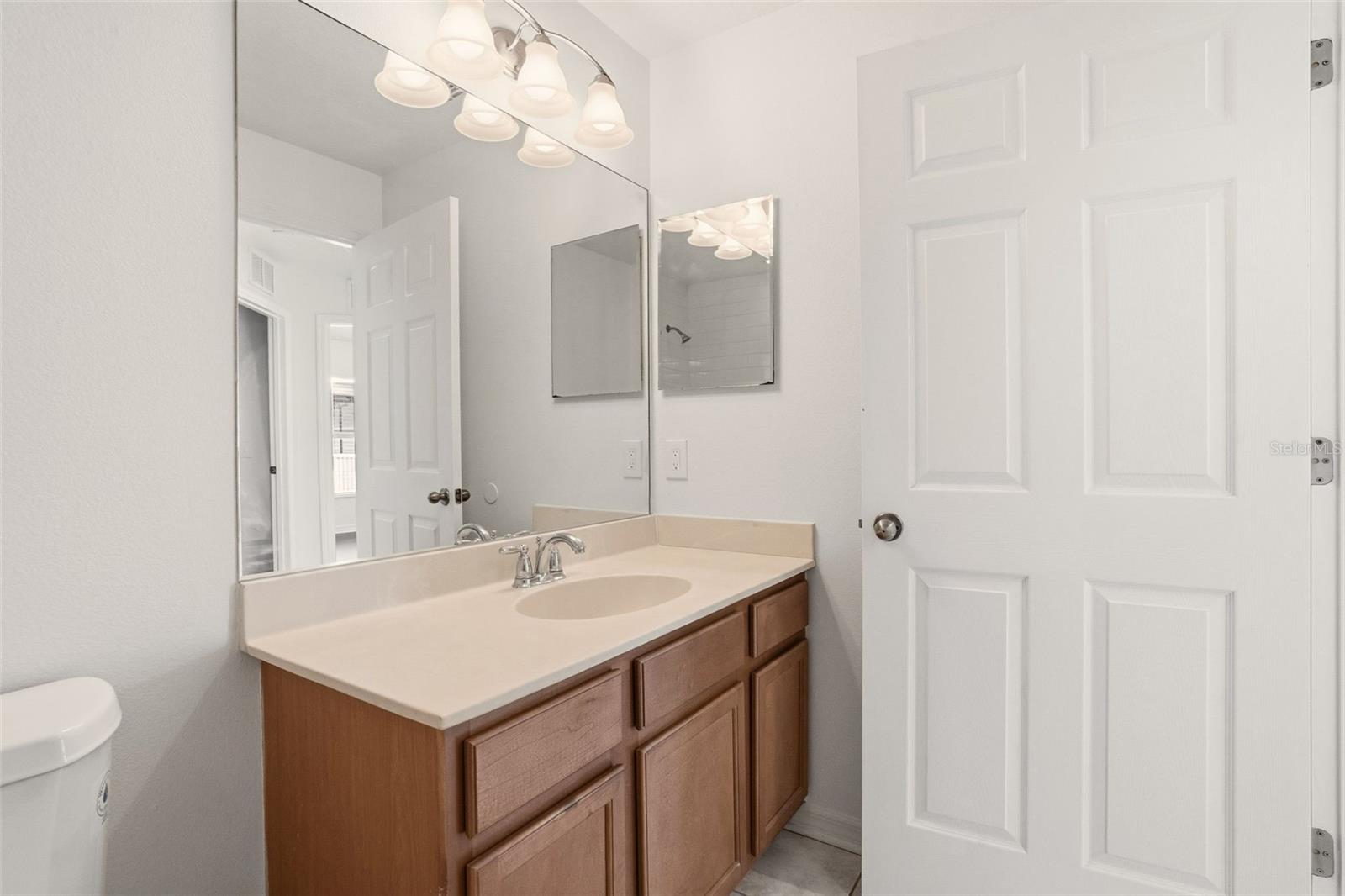 CRYSTAL LAKES - Residential