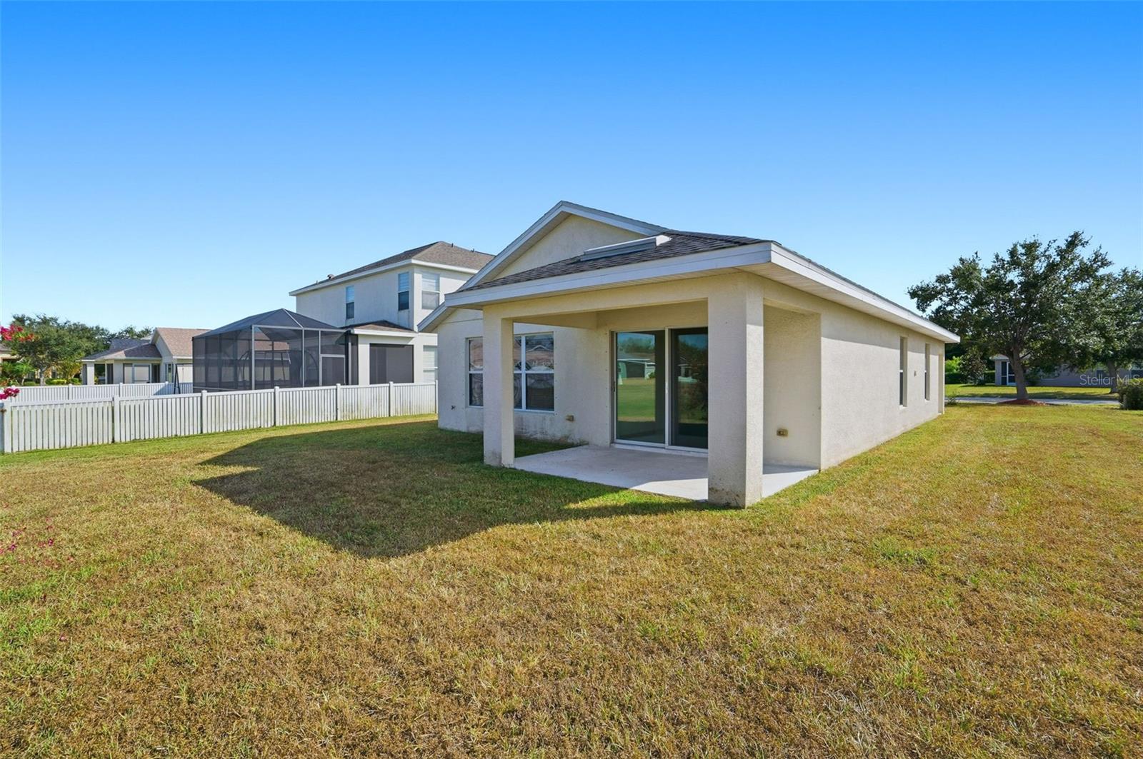 CRYSTAL LAKES - Residential