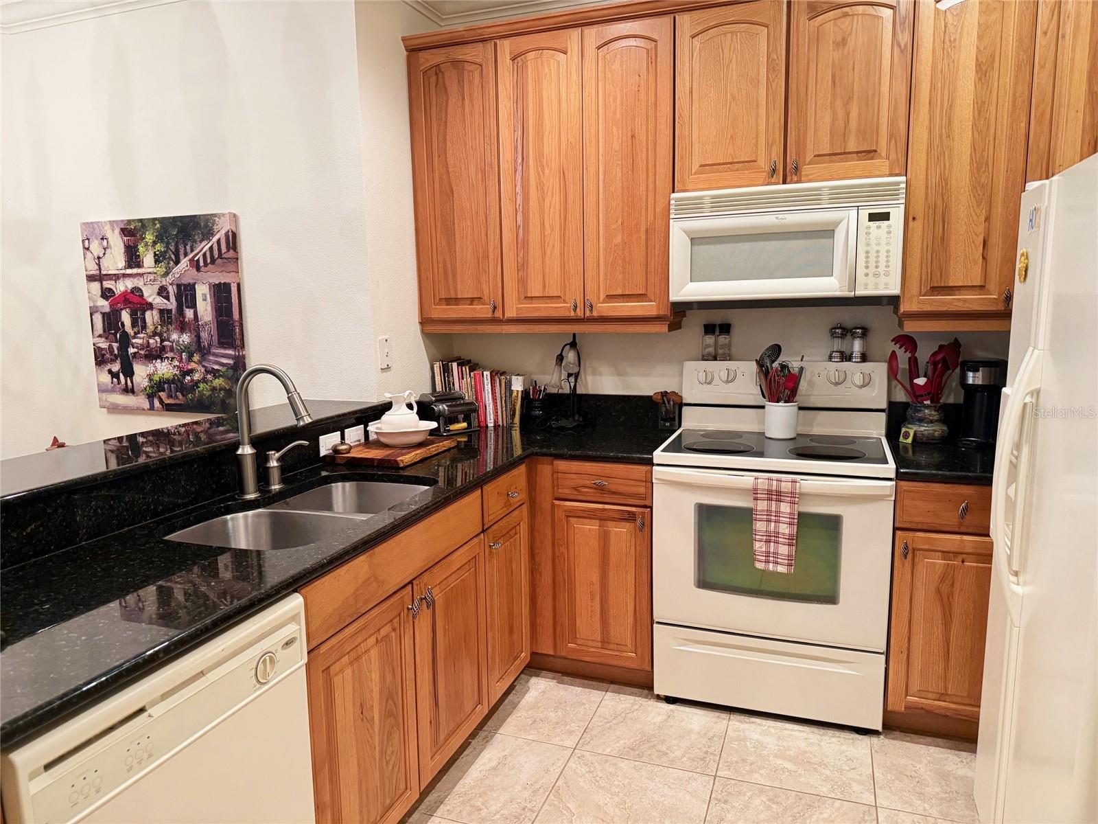 25 RIVERVIEW BEND N 111