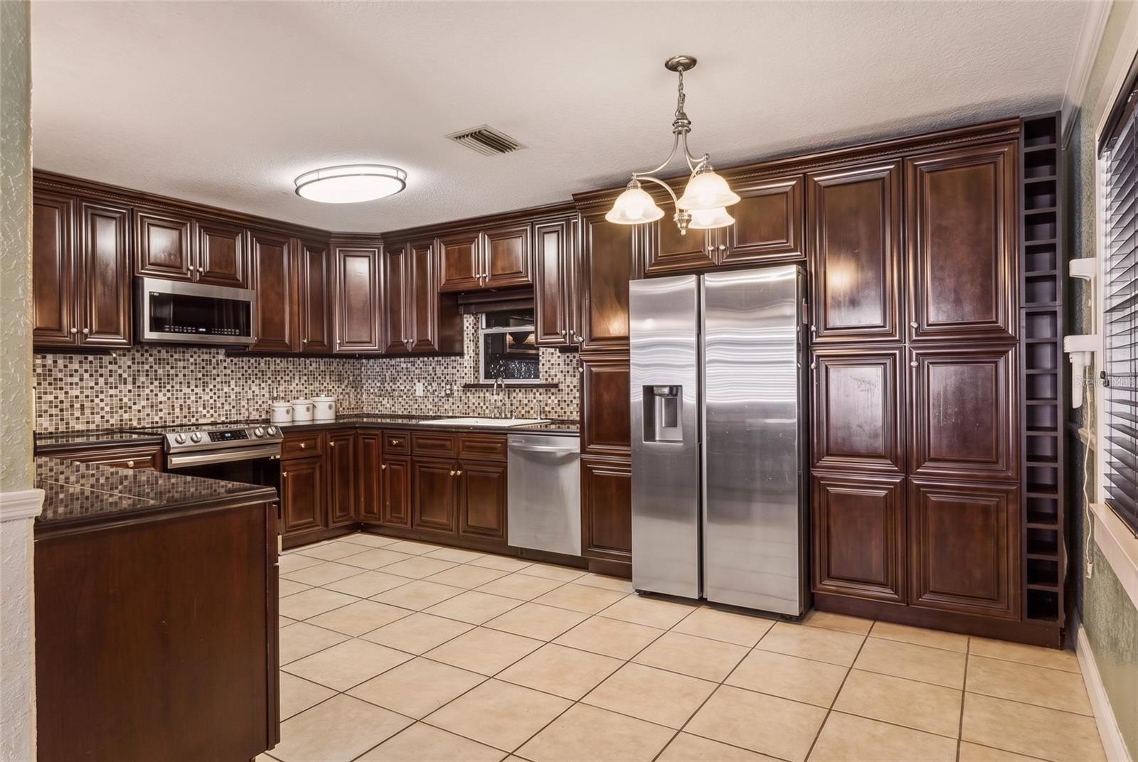 3105 GORDON COURT
