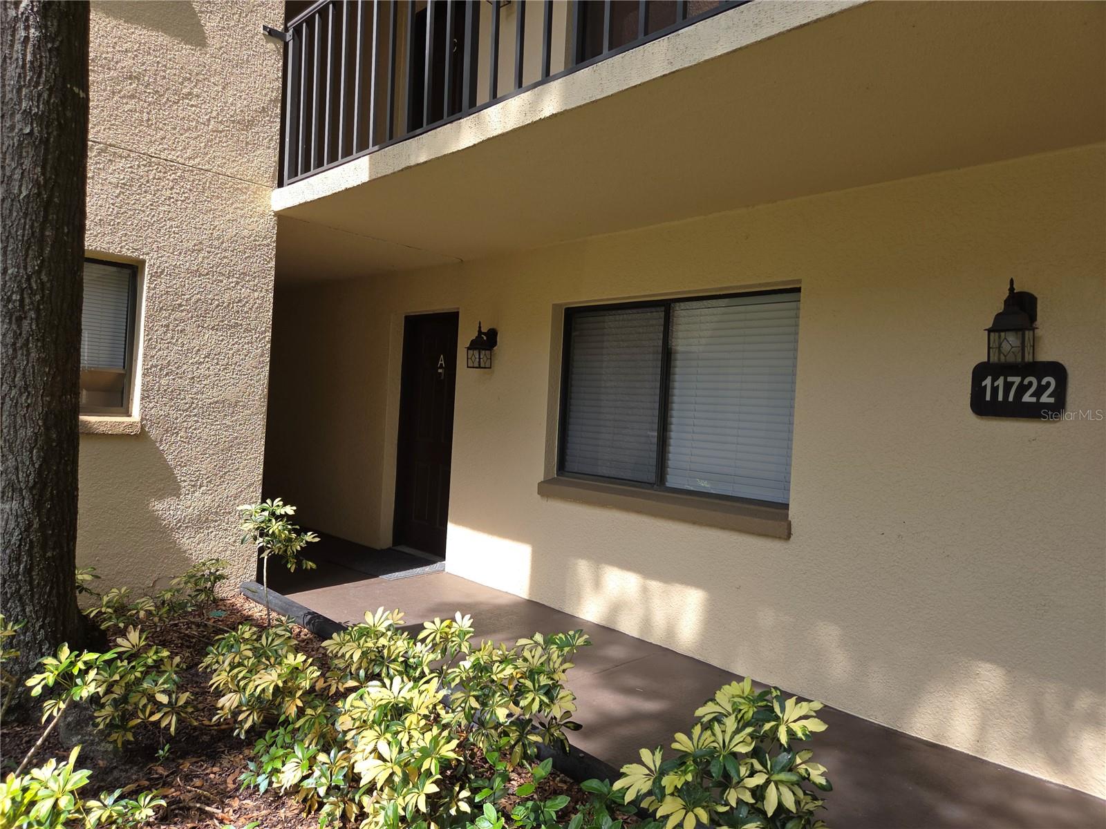 Completely updated! Downstairs corner unit. 2 bedrooms, 2 baths with screened patio. Soft close cabinetry in kitchen. Stainless appliances, granite countertops,, breakfast bar. Updated lighting, Both bathrooms have walk in shower. Tile flooring in bathrooms, remainder of home has luxury vinyl plank flooring. utility room with washer and dryer located off screened patio. HOA approval required. HOA requires 30 days to approve.