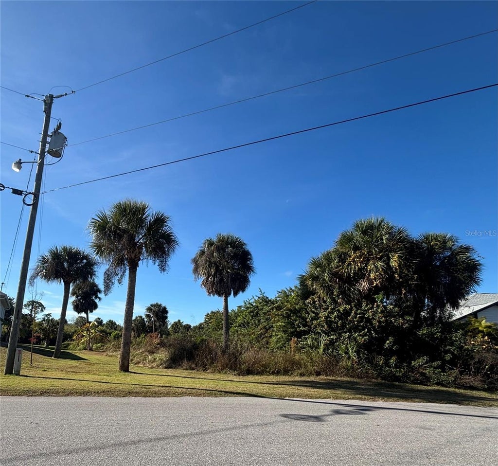 Photo of 13349 Tolman Avenue, Port Charlotte, FL 33953 (MLS # D6148597)