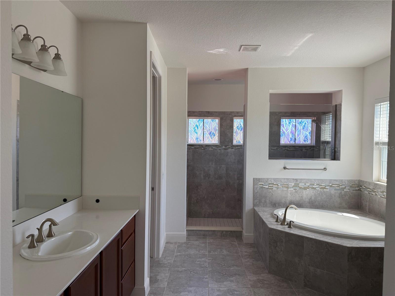 BELLALAGO PH 6H & 6I - Residential