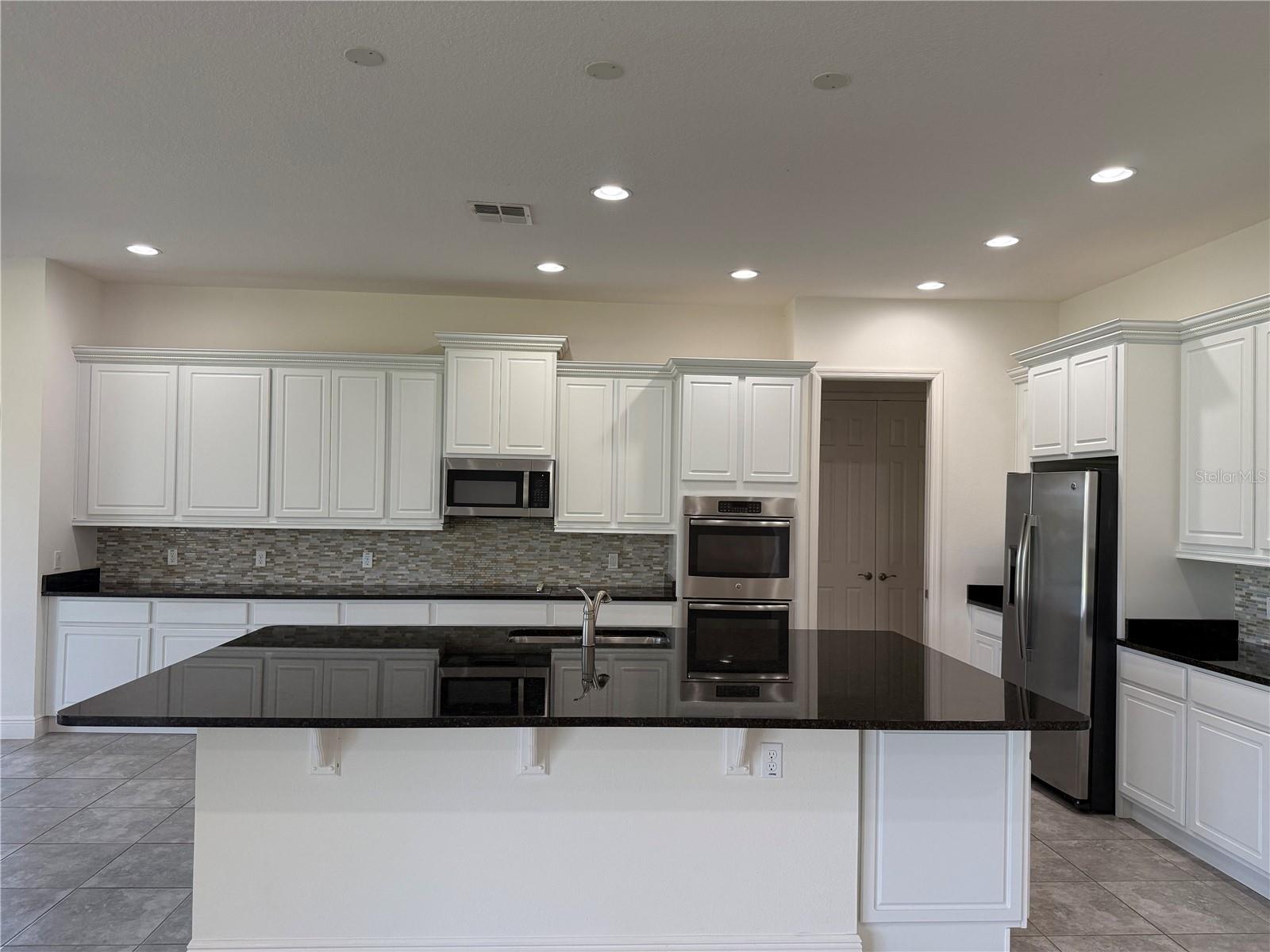 BELLALAGO PH 6H & 6I - Residential