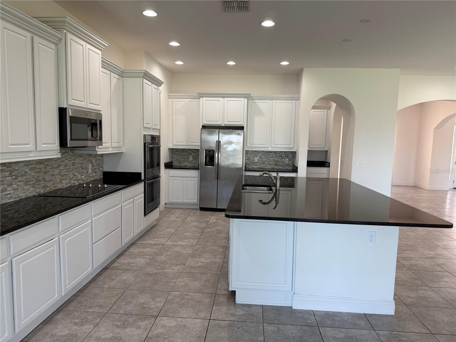 BELLALAGO PH 6H & 6I - Residential