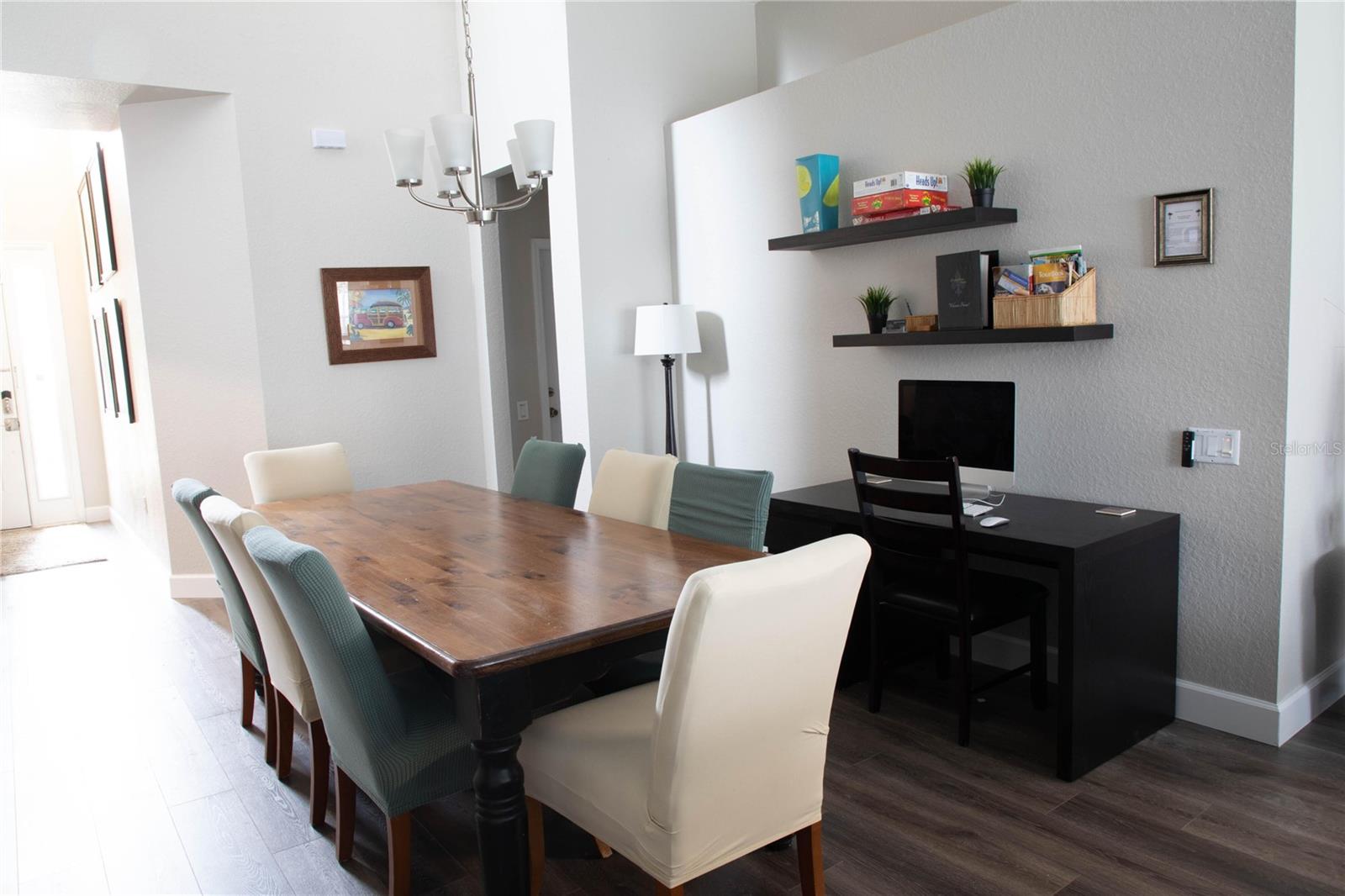 2648 DINVILLE STREET