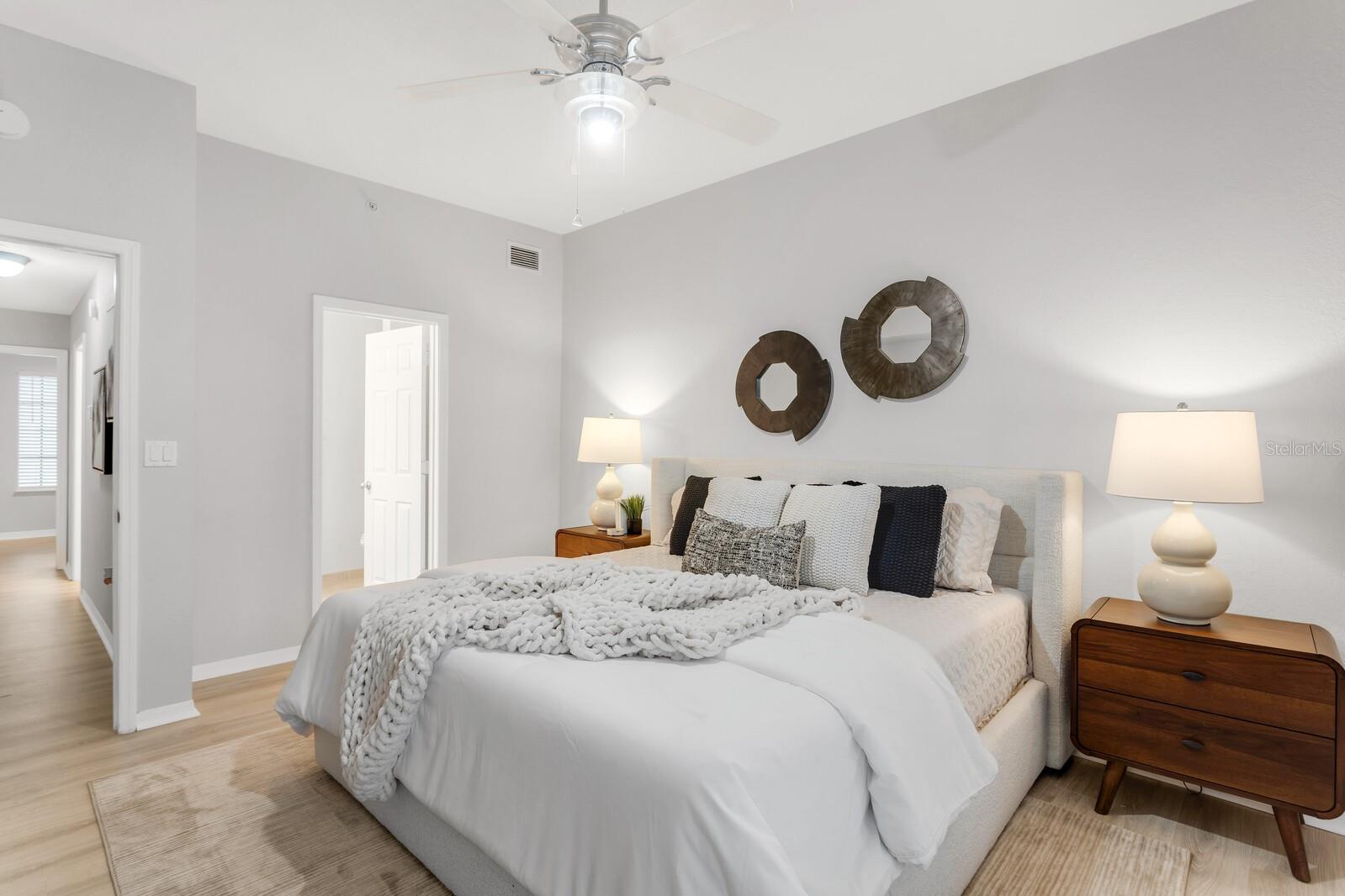 CORDOBA AT BEACH PARK A CONDOM - Residential