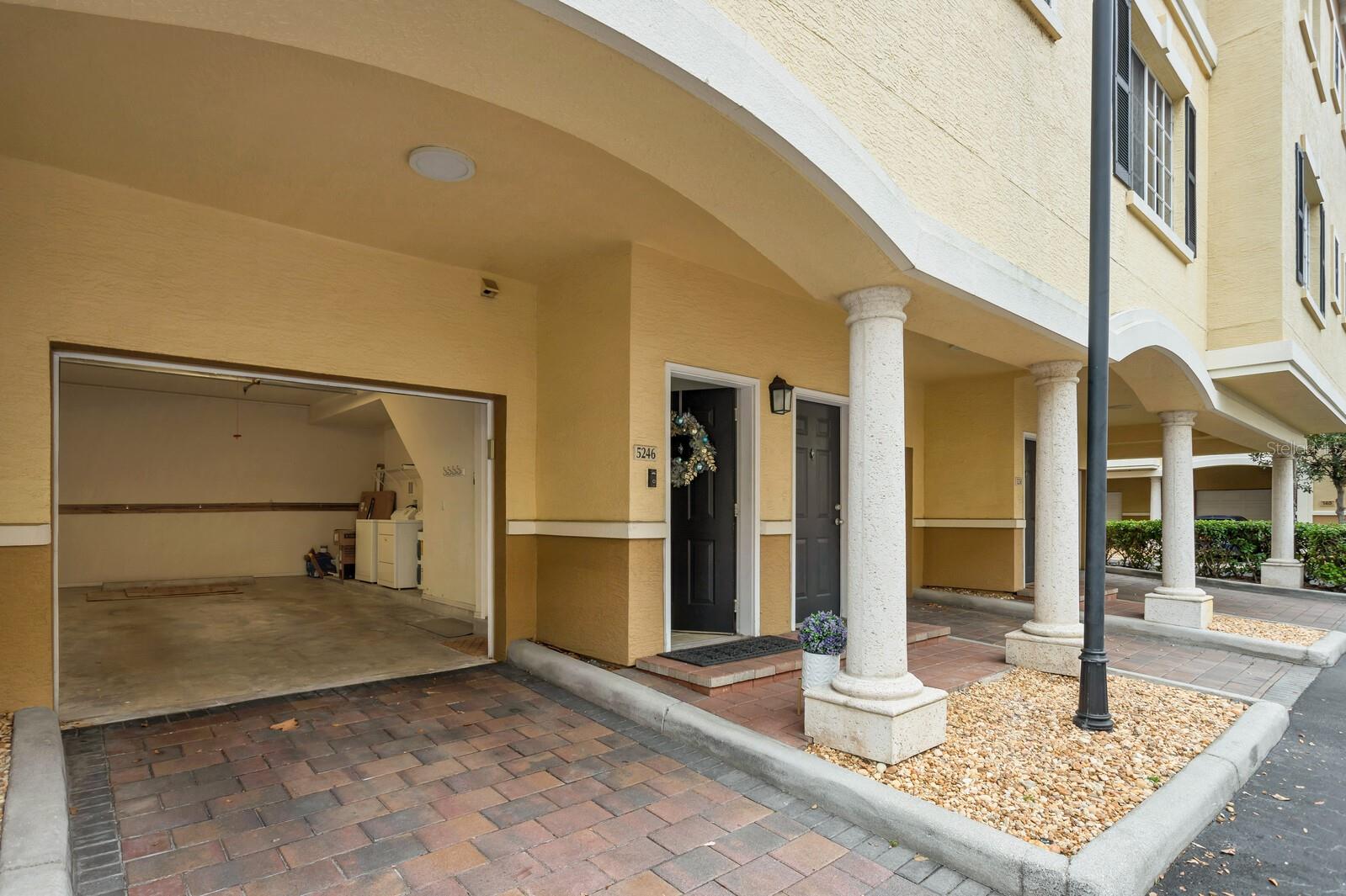 CORDOBA AT BEACH PARK A CONDOM - Residential