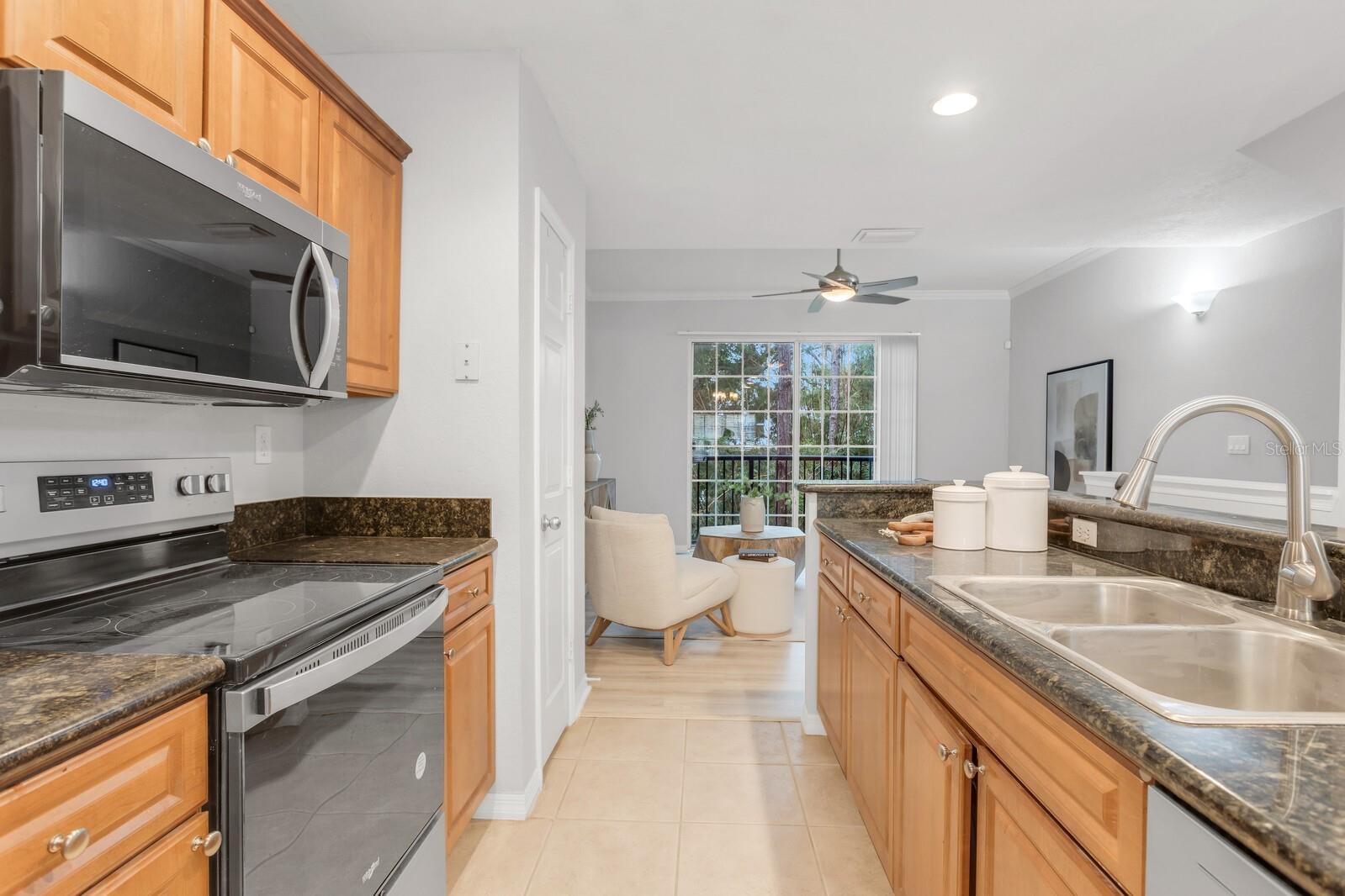 CORDOBA AT BEACH PARK A CONDOM - Residential