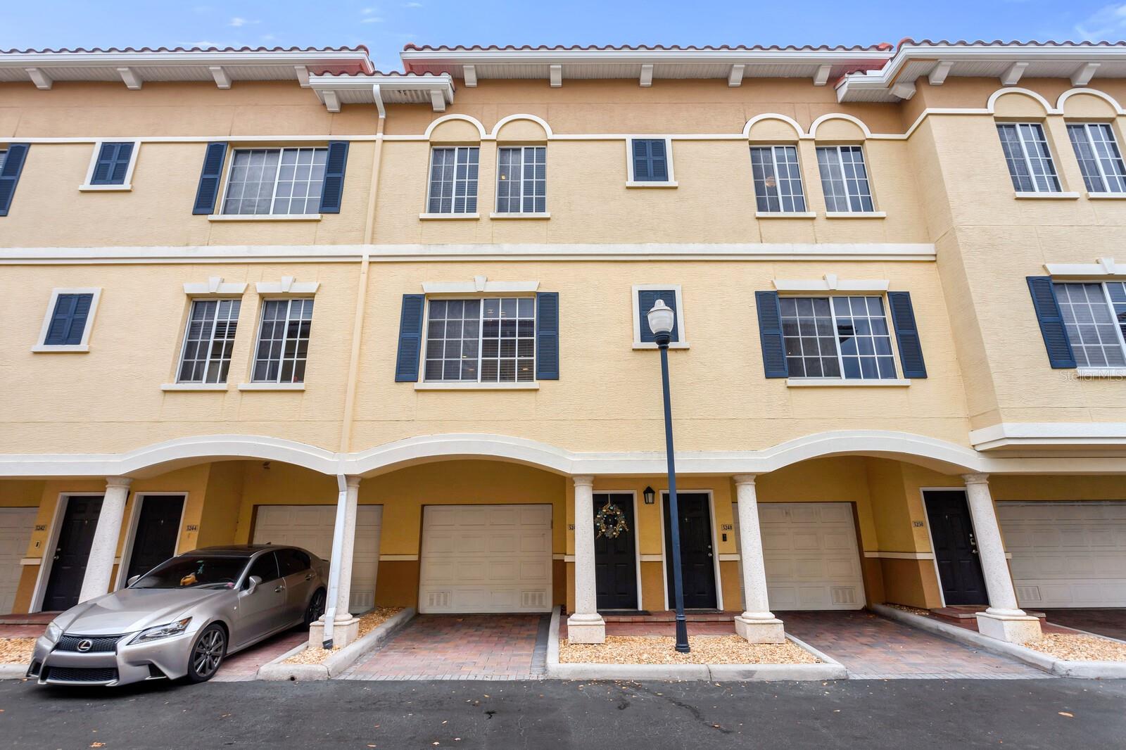 CORDOBA AT BEACH PARK A CONDOM - Residential