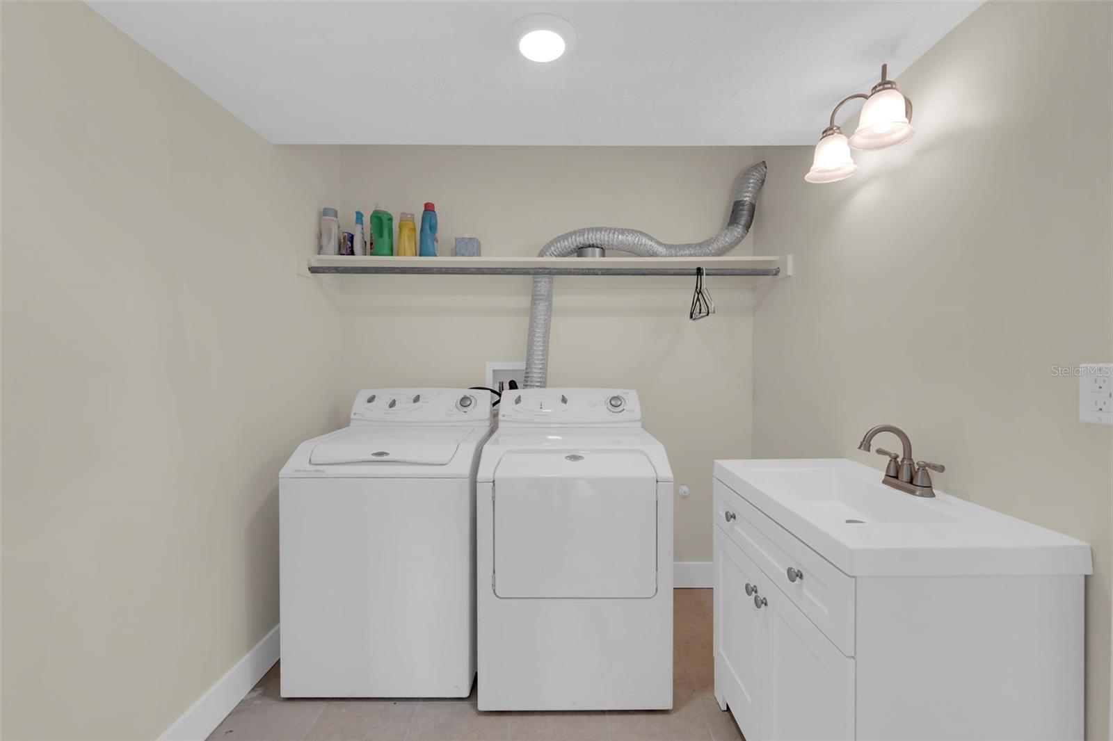 PORT EDISON - Residential