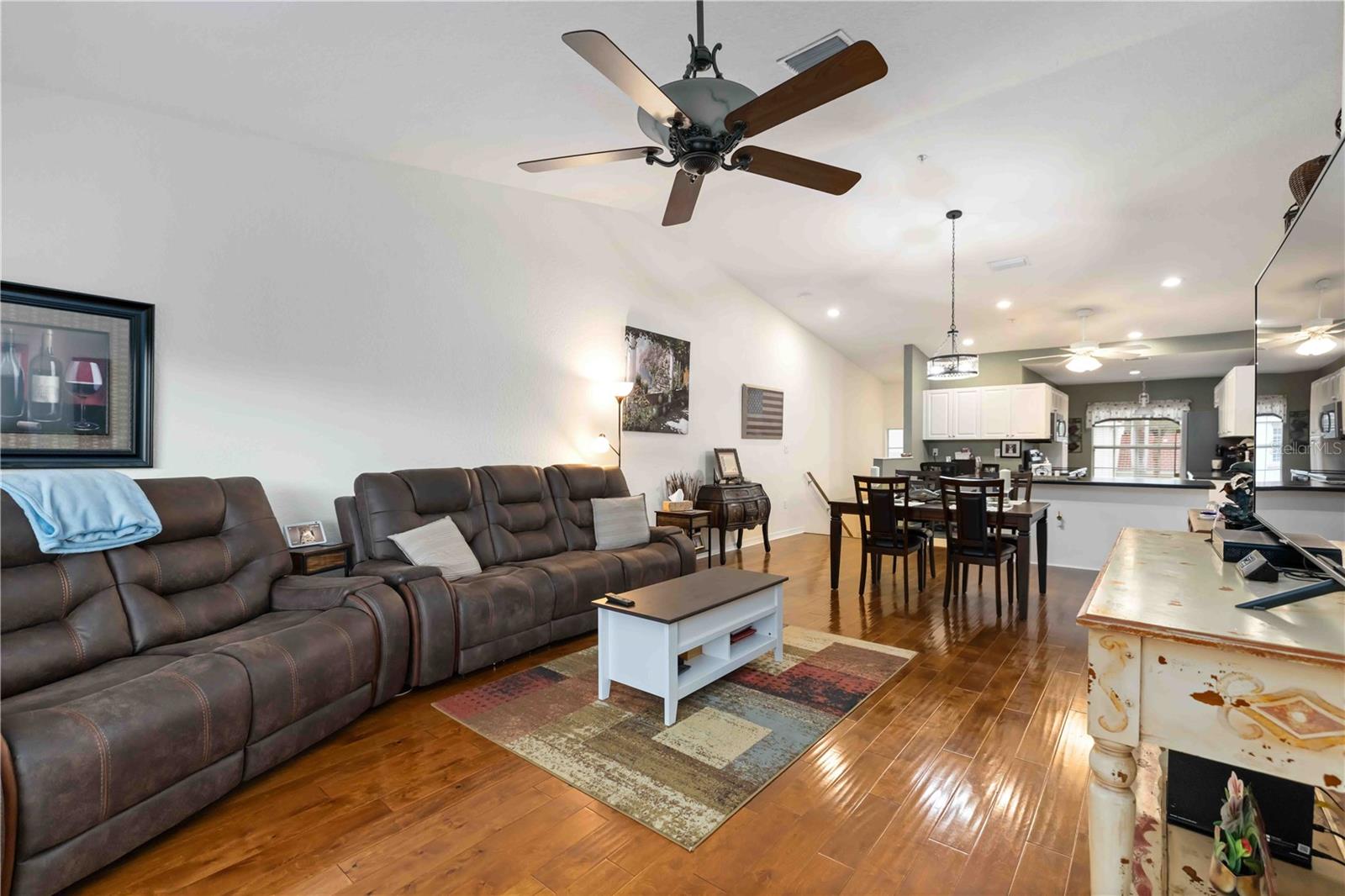 ORCHID COVE - Residential