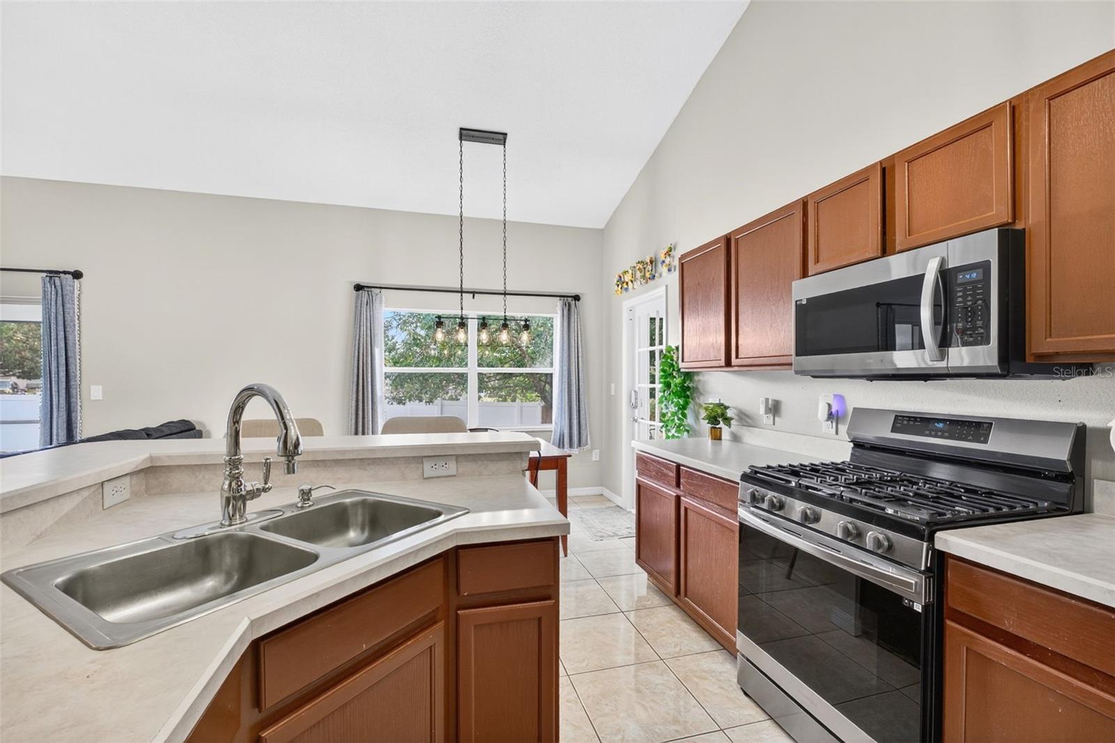 GREATER GROVES PH 04 - Residential