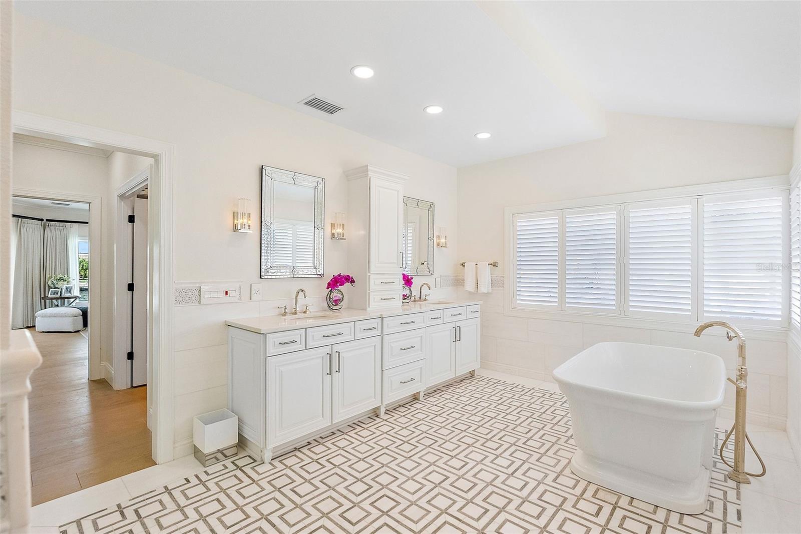 BAYWAY ISLES - Residential