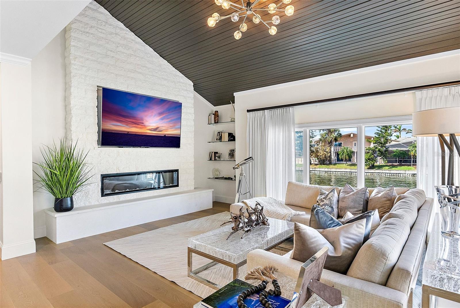 BAYWAY ISLES - Residential