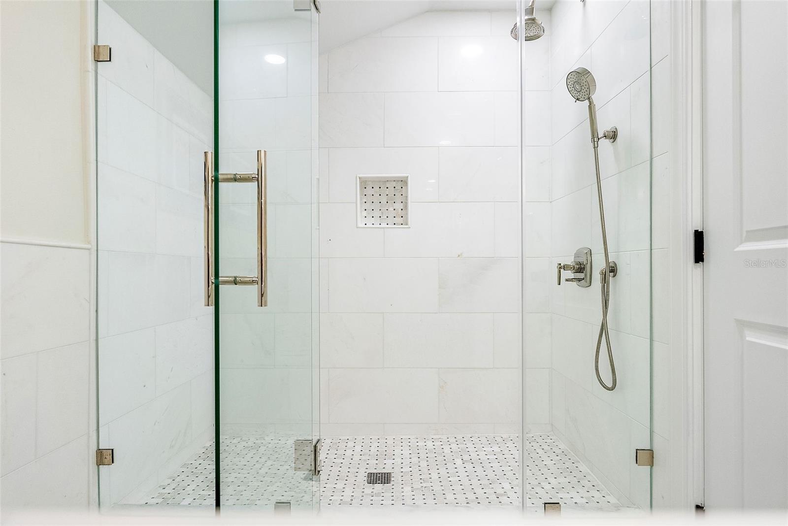 BAYWAY ISLES - Residential